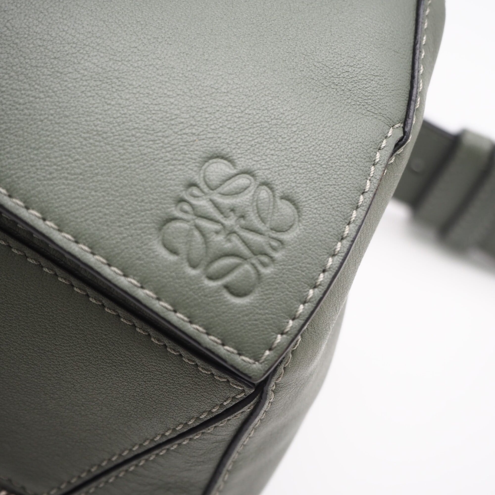 Loewe Puzzle Green Leather Sling Bag (Pre-Owned)