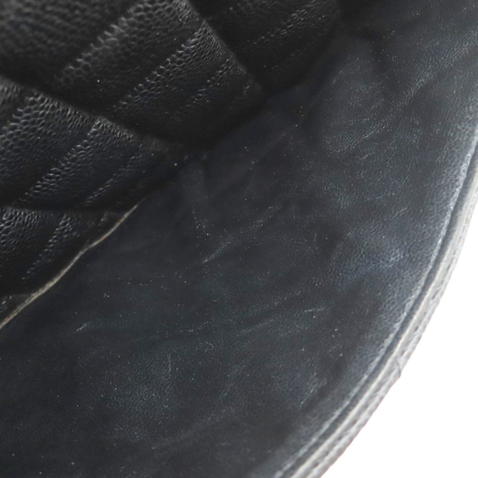 Chanel Black Leather Tote Bag (Pre-Owned)