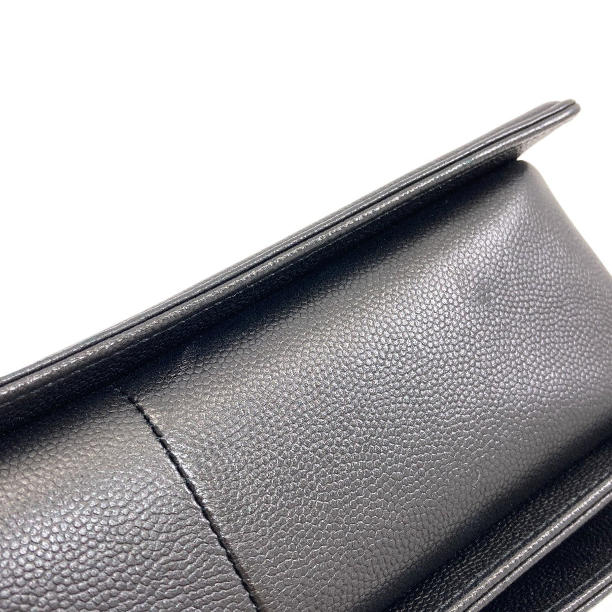 Chanel Black Leather Shoulder Bag (Pre-Owned)