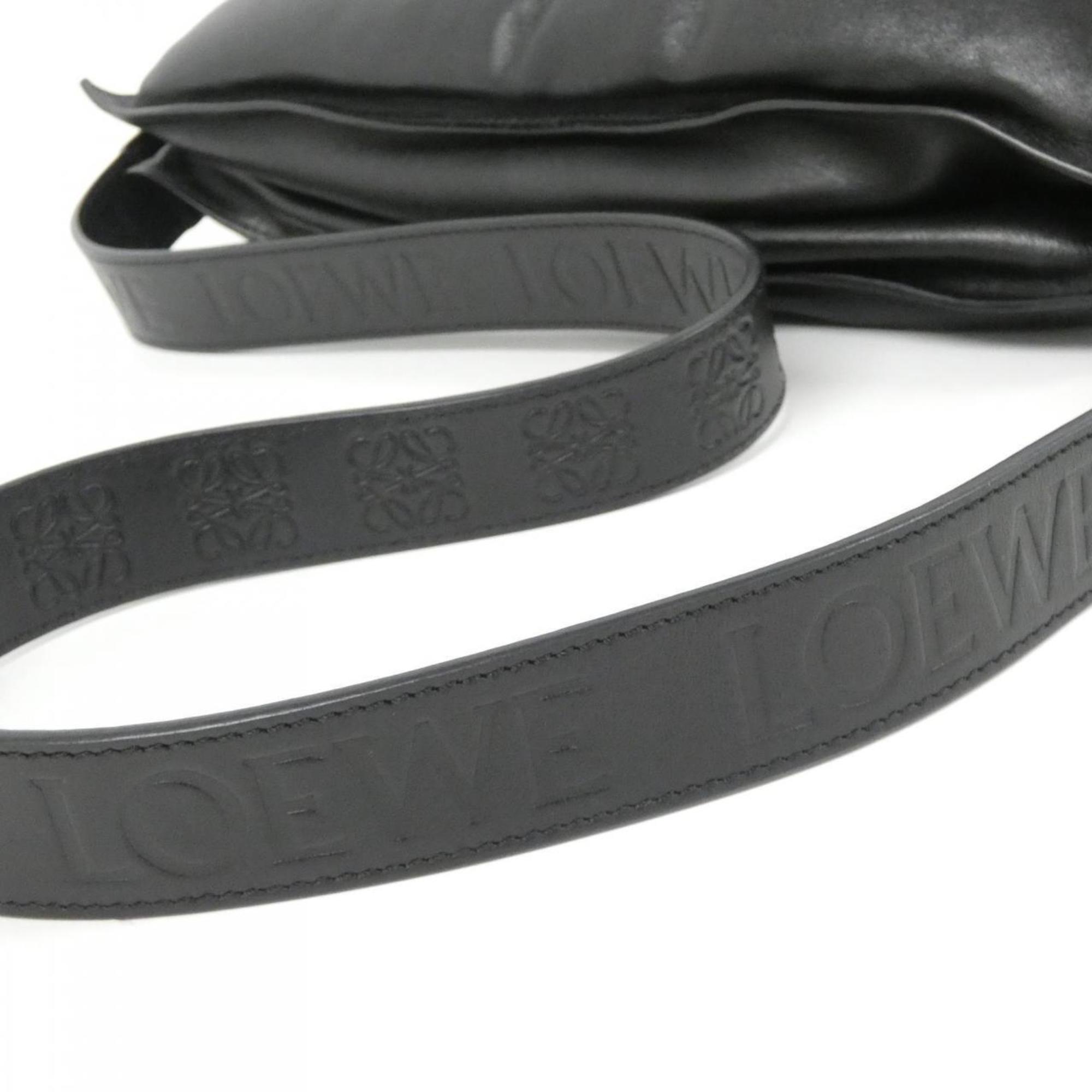 Loewe Black Leather Handbag (Pre-Owned)