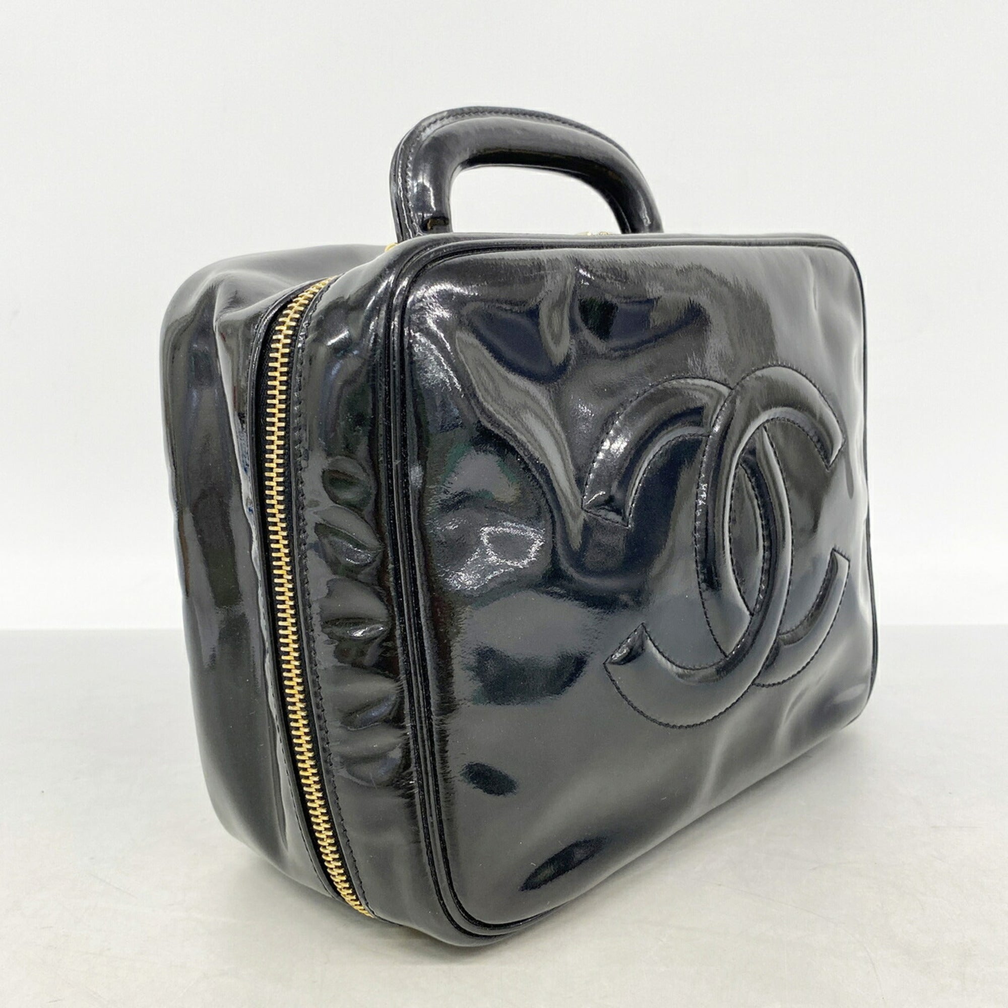 Chanel Black Patent Leather Vanity Bag (Pre-Owned)
