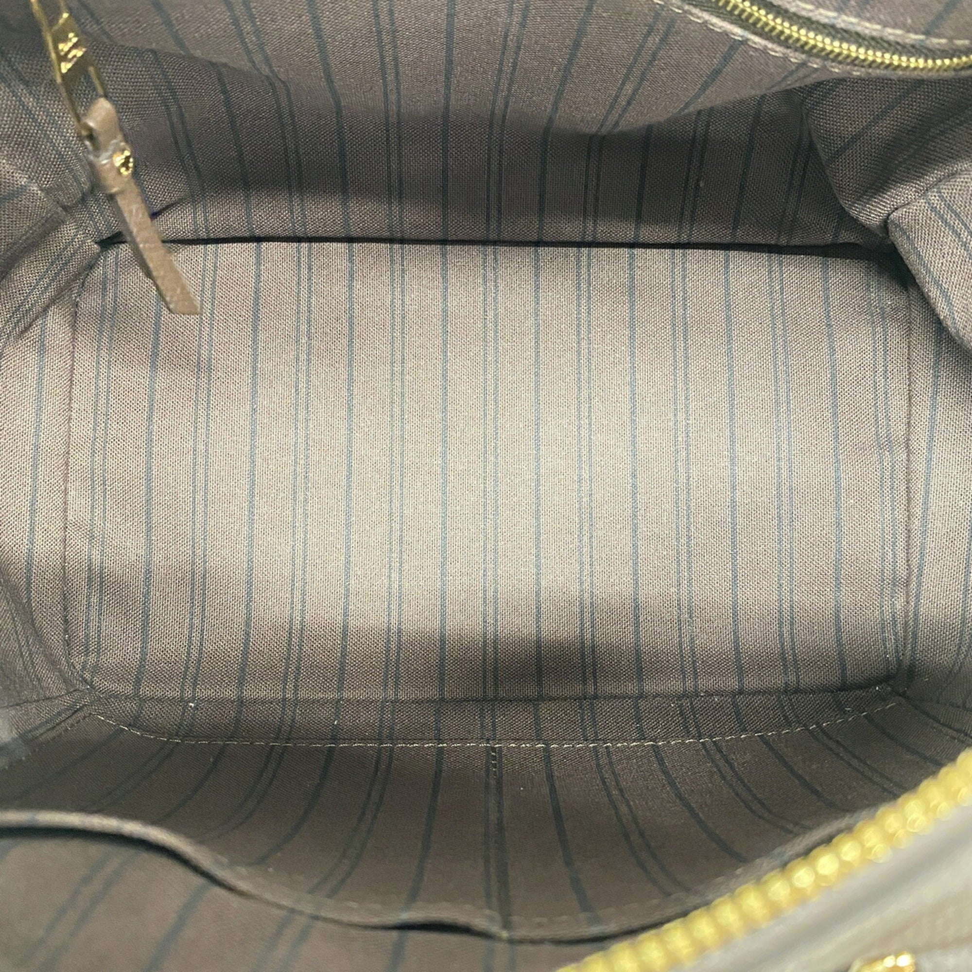 Louis Vuitton Aurore Handbag (Pre-Owned)