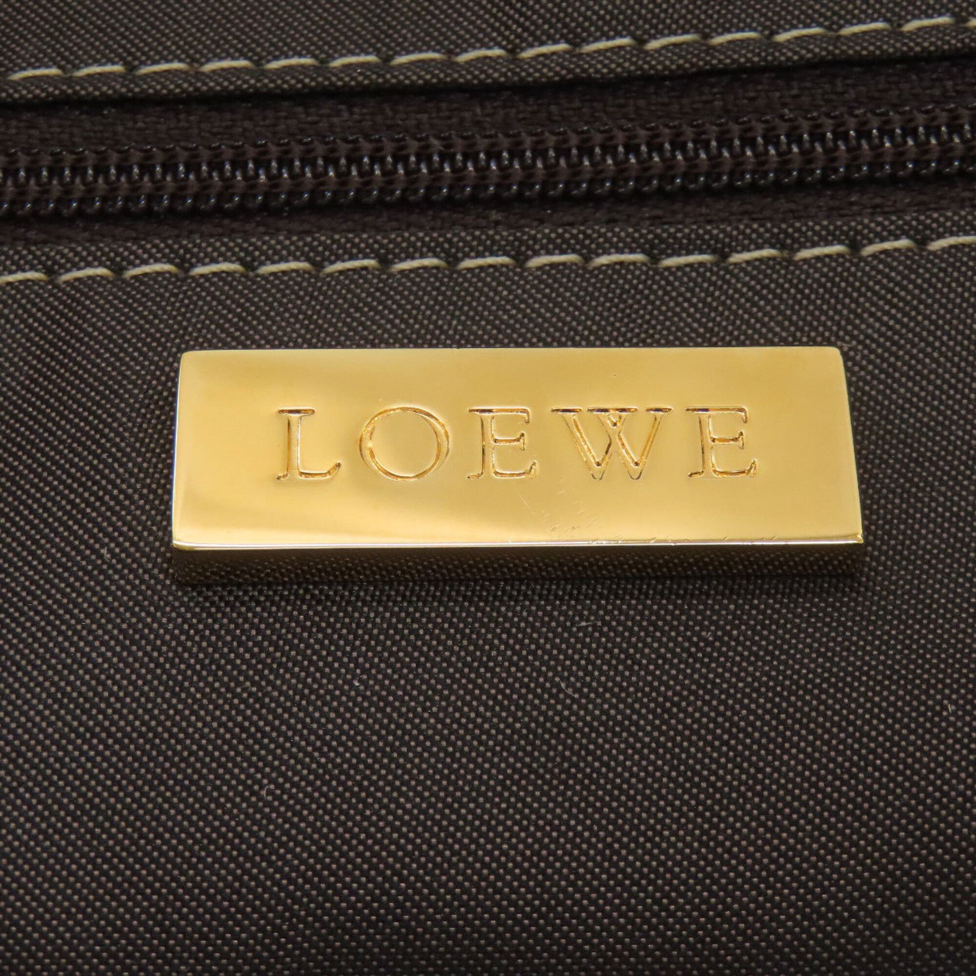 Loewe Amazona Gold Leather Handbag (Pre-Owned)