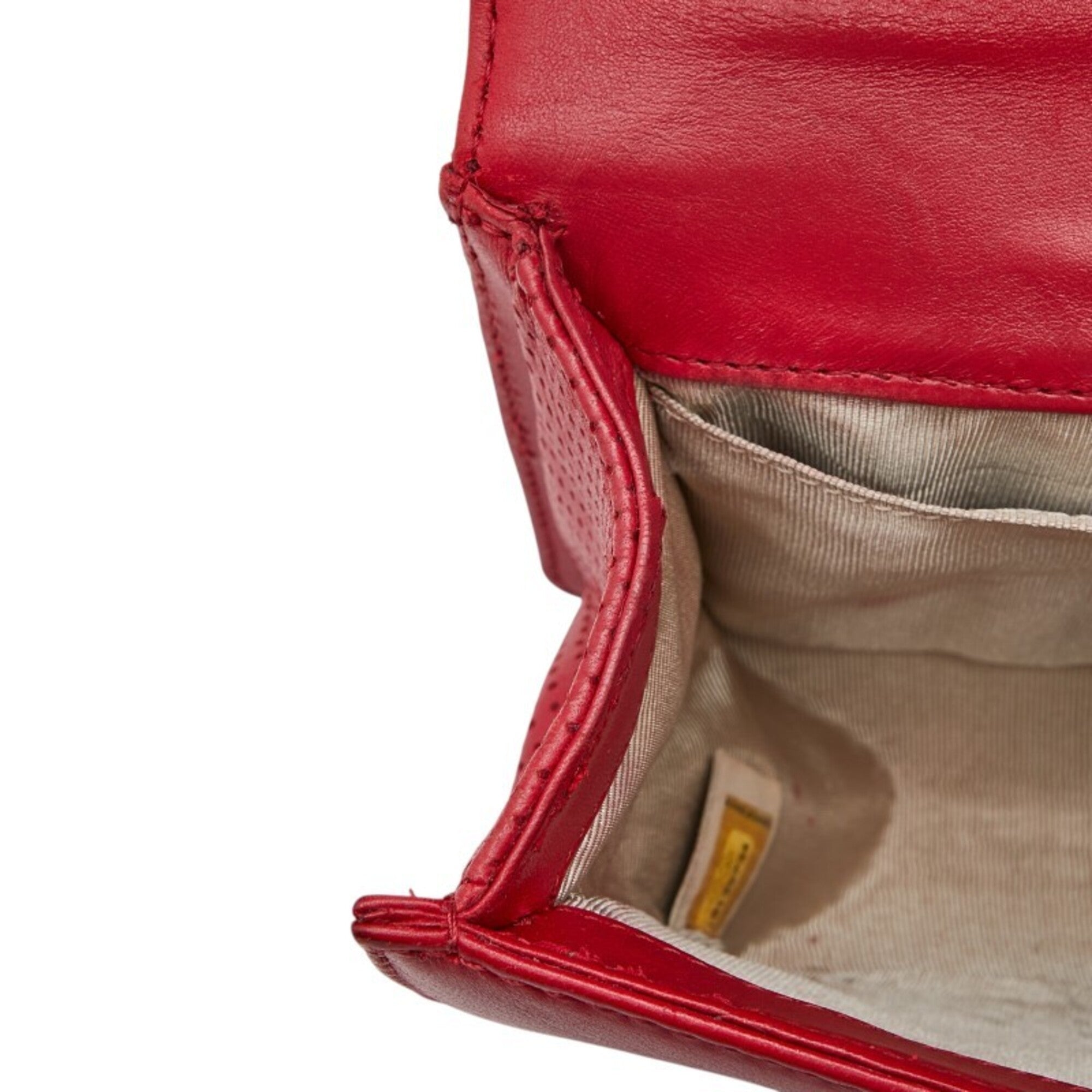 Chanel Matelasse Red Color Leather Shoulder Bag (Pre-Owned)