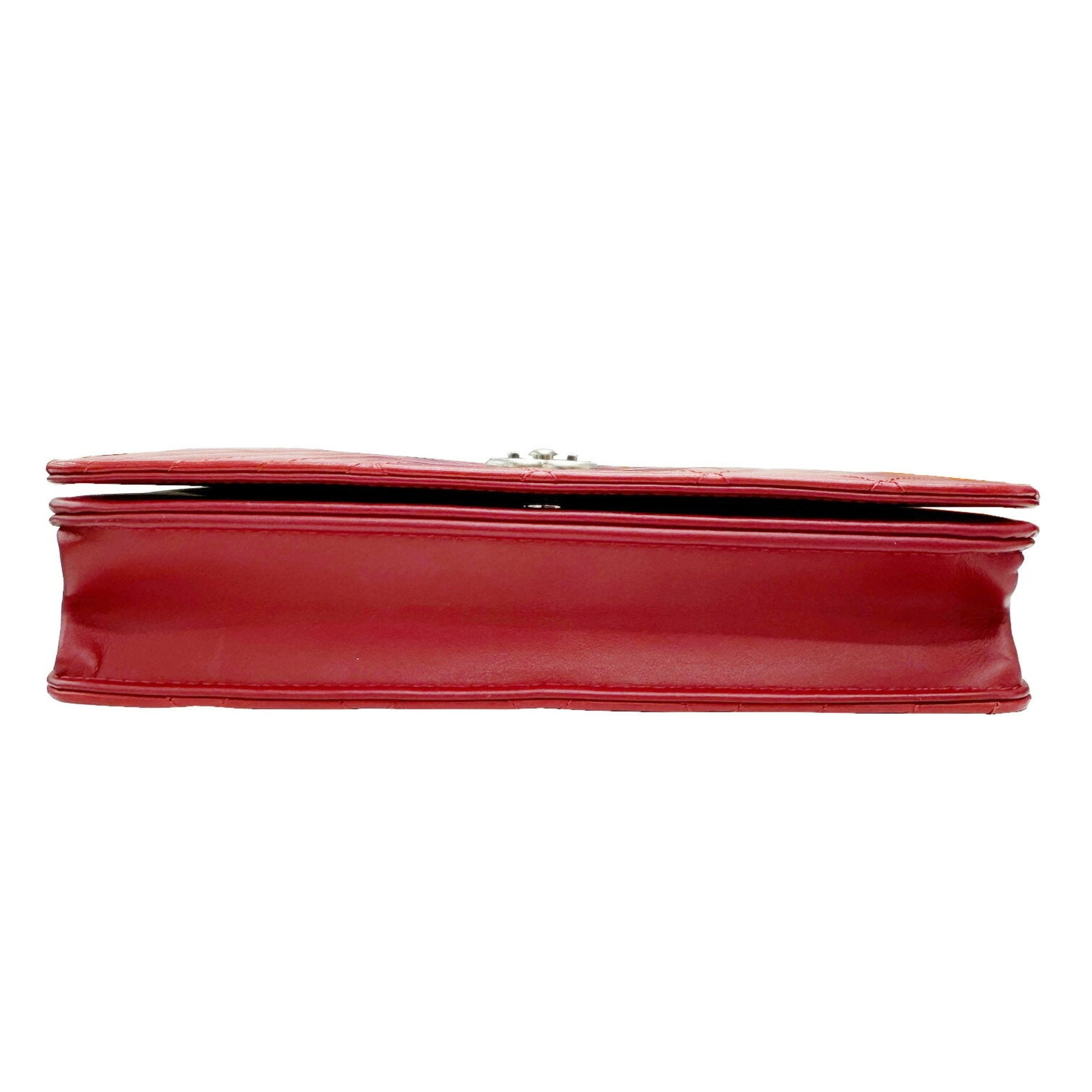 Chanel Red Color Leather Shoulder Bag (Pre-Owned)