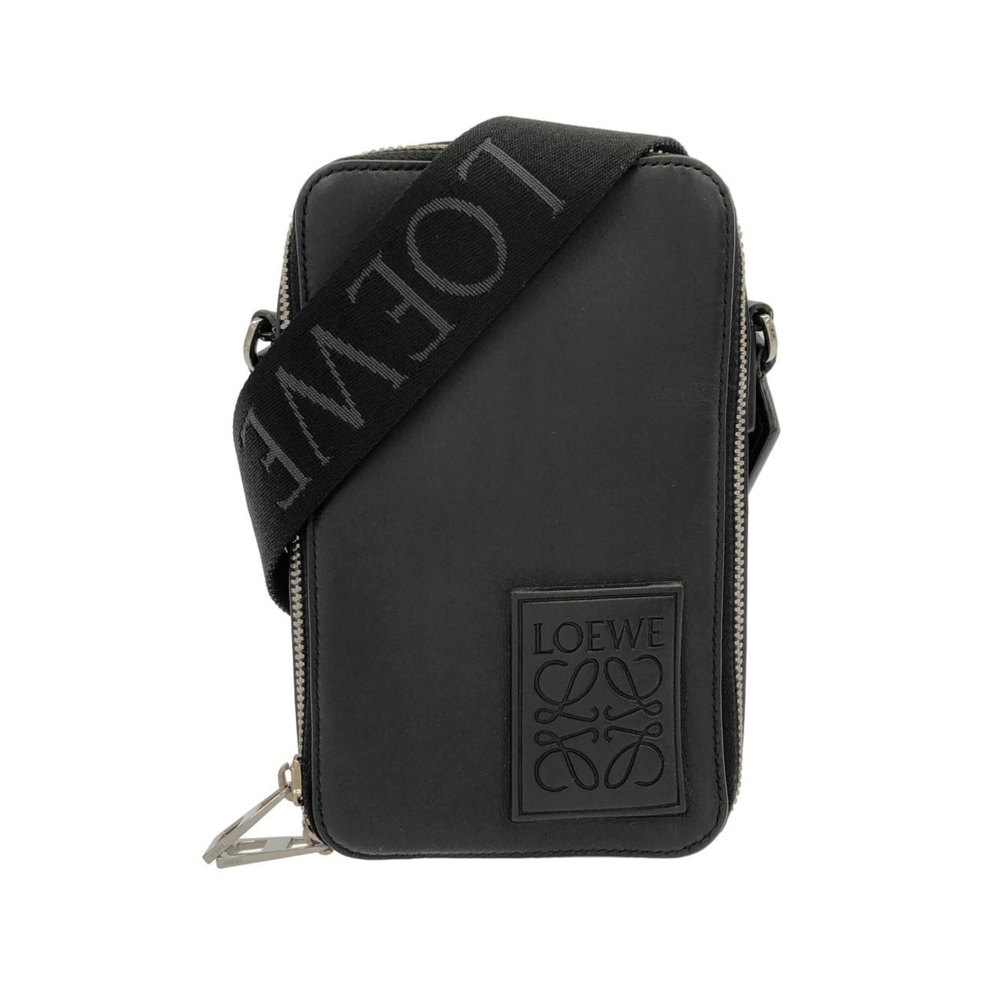 Loewe Black Leather Shoulder Bag (Pre-Owned)