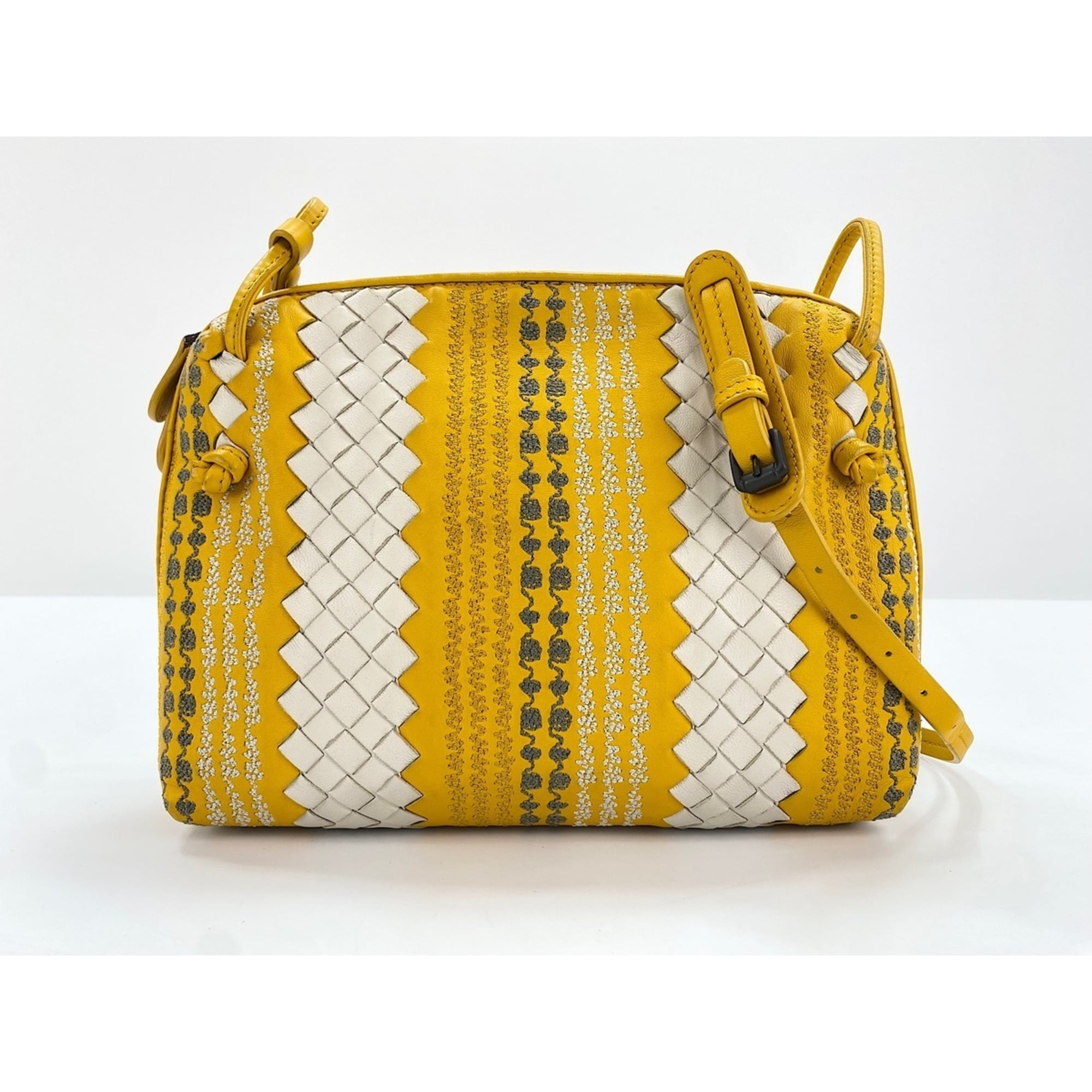 Bottega Veneta Yellow Shoulder Bag (Pre-Owned)