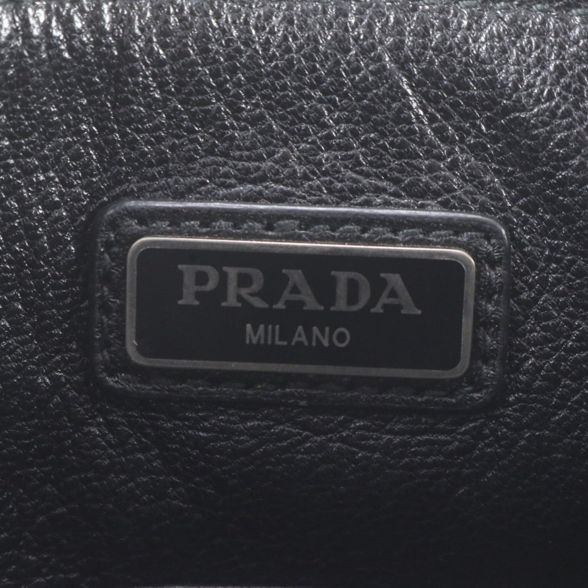 Prada Navy Leather Clutch Bag (Pre-Owned)