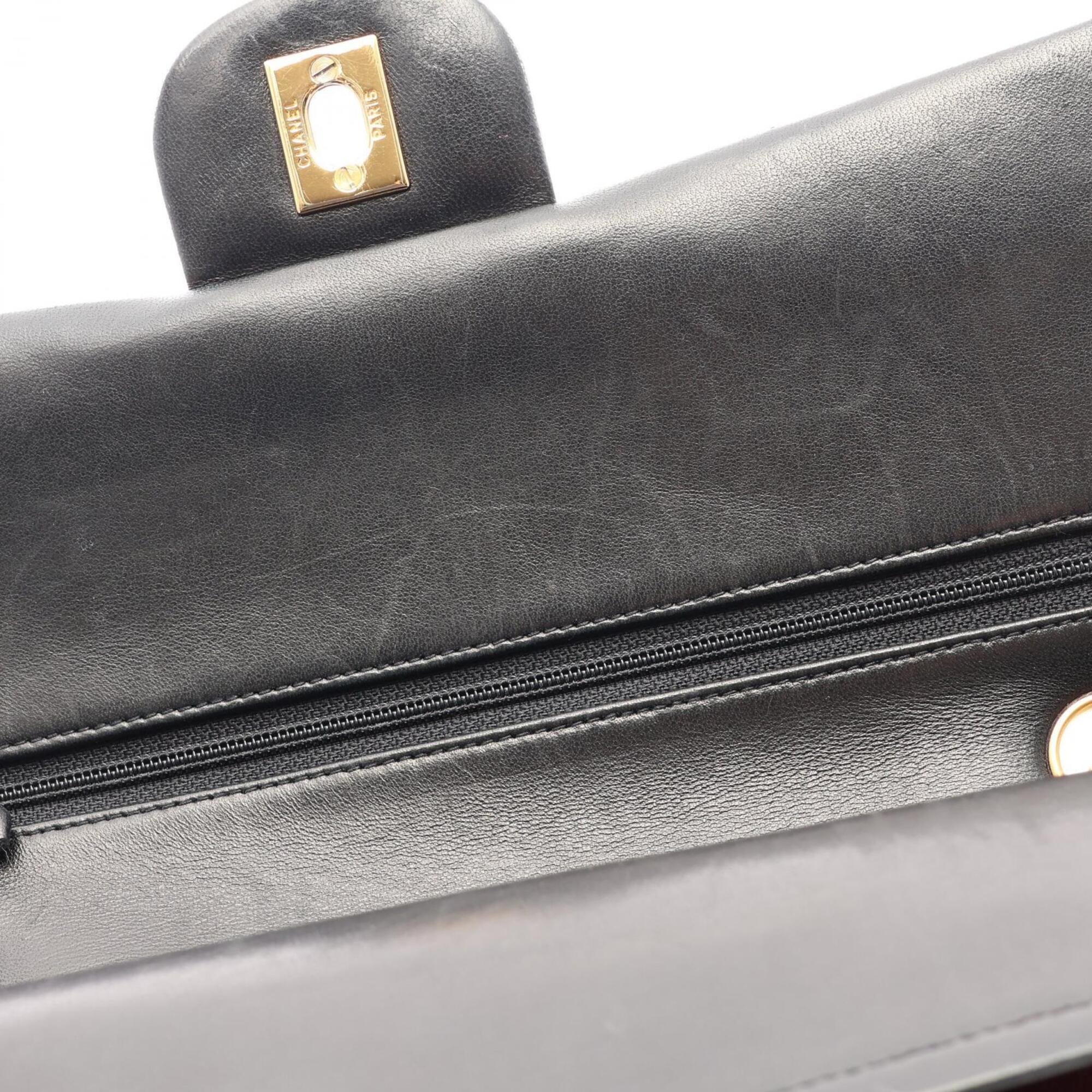 Chanel Black Leather Handbag Shoulder Bag (Pre-Owned)