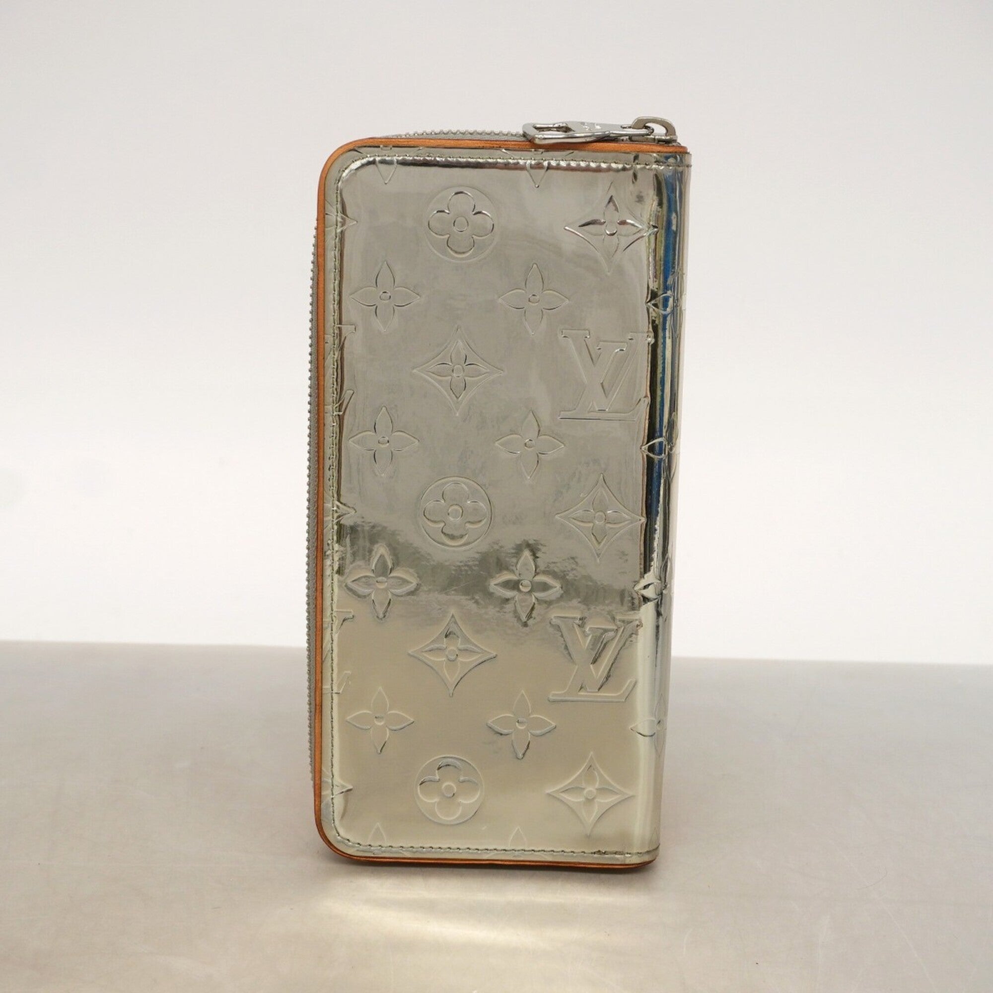 Louis Vuitton Silver Long Wallet (Bi-Fold) (Pre-Owned)