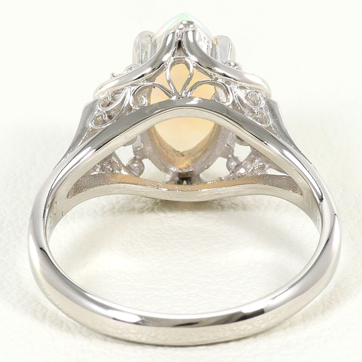 Unbranded Platinum Platinum 900 Band Ring (Pre-Owned)