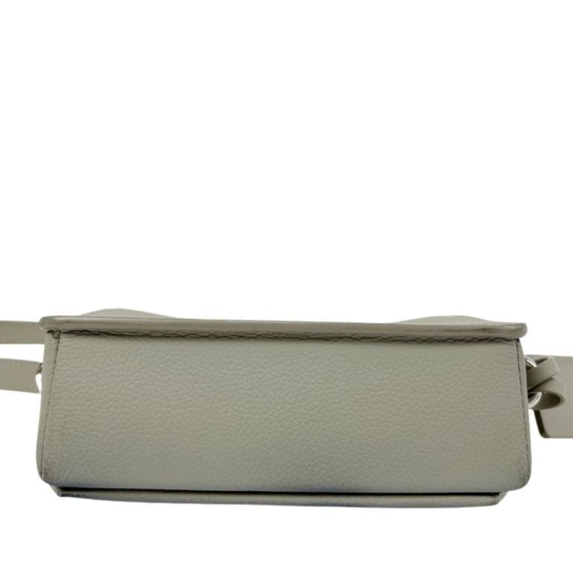 Louis Vuitton Green Shoulder Bag (Pre-Owned)