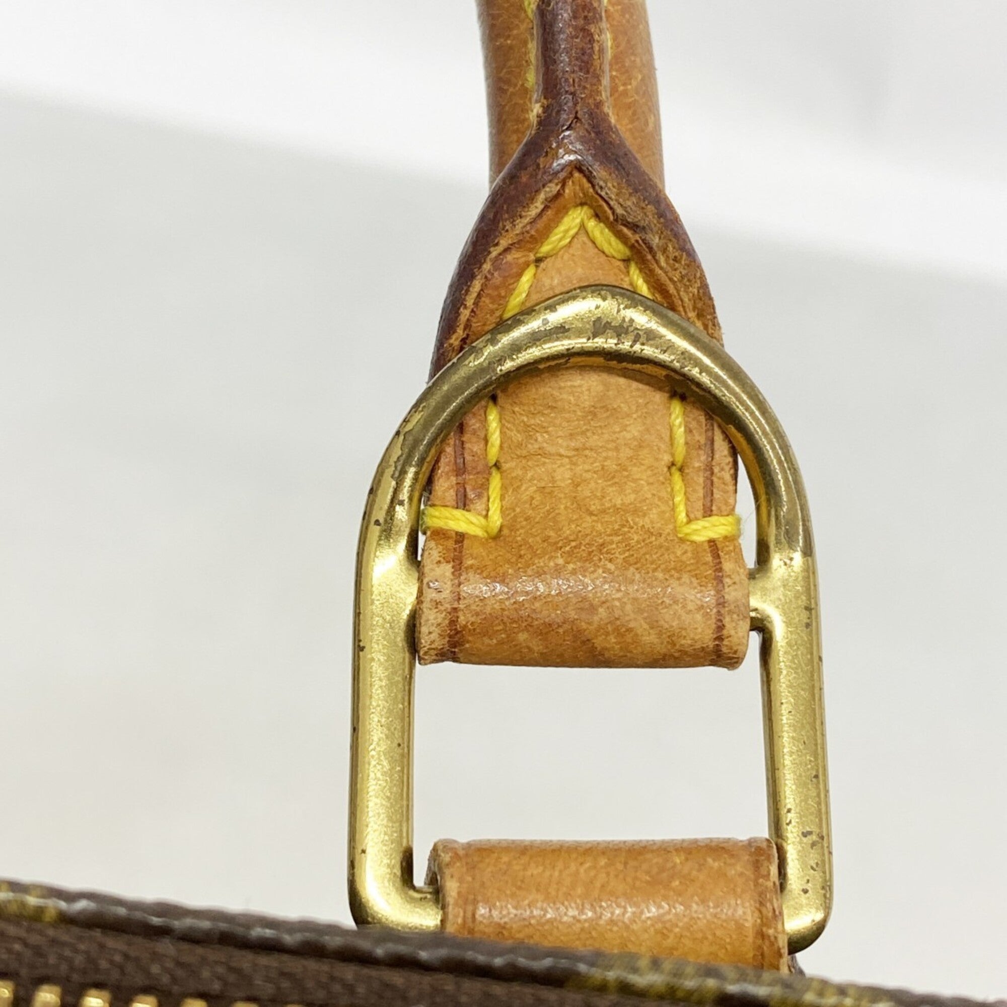 Louis Vuitton Brown Handbag (Pre-Owned)