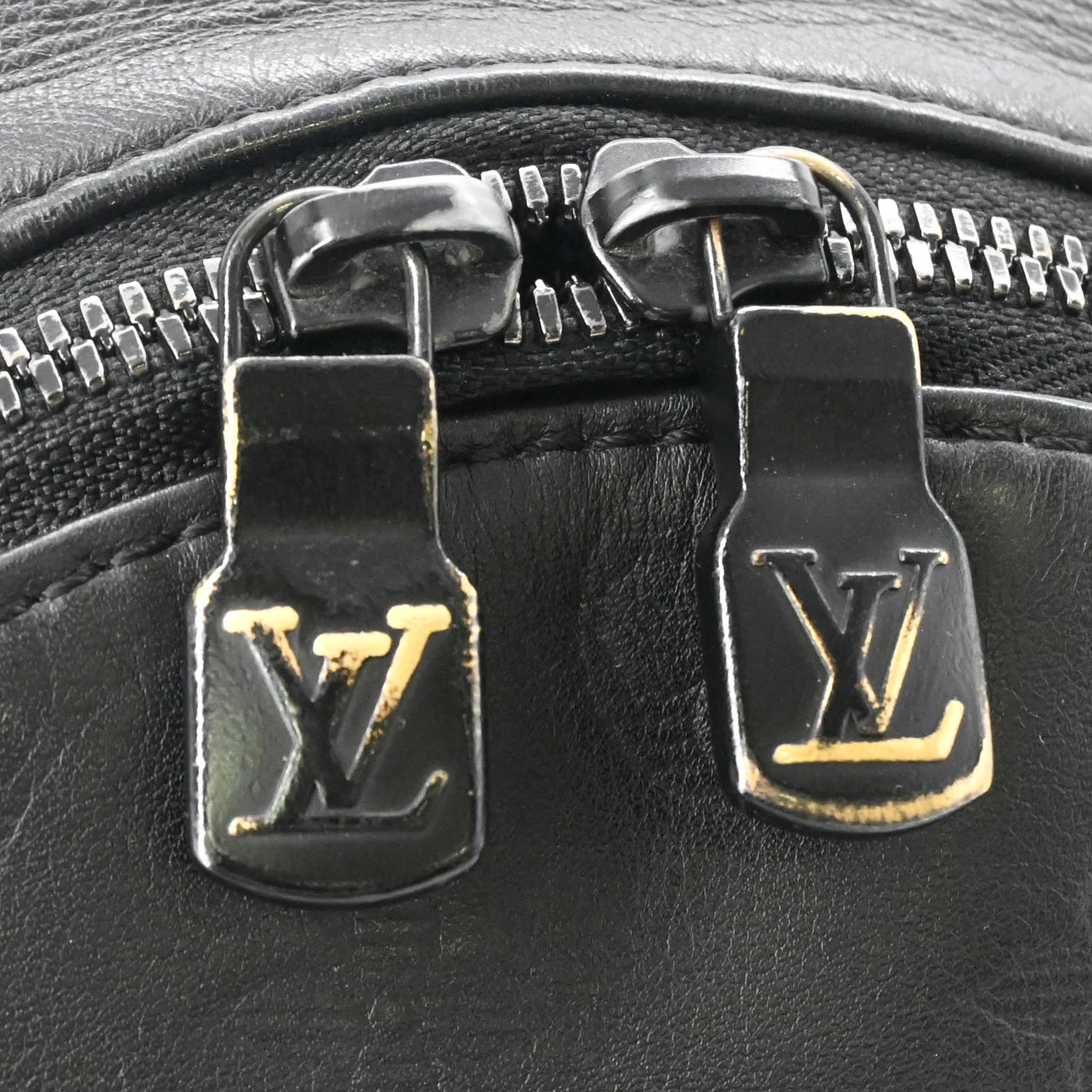 Louis Vuitton Black Leather Sling Bag (Pre-Owned)