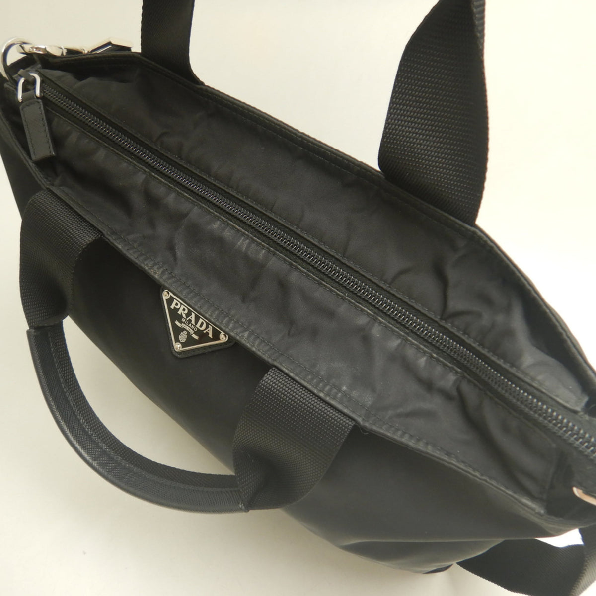 Prada Nero Nylon Tote Bag (Pre-Owned)