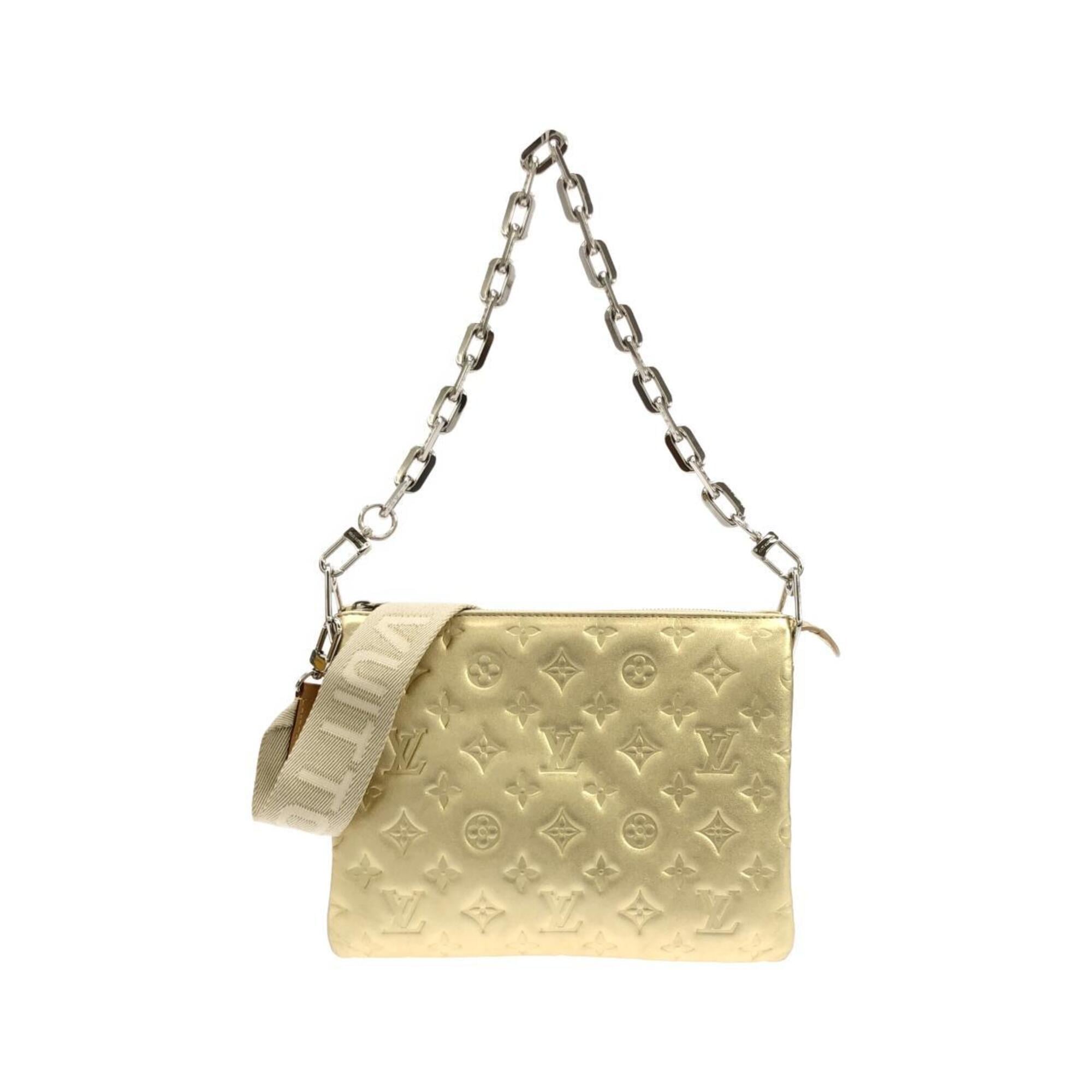Louis Vuitton Gold Leather Shoulder Bag (Pre-Owned)