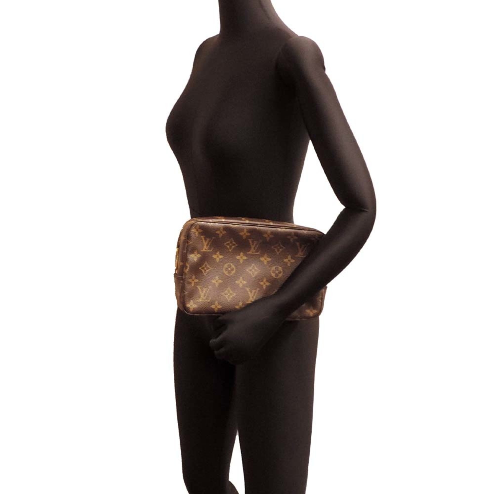 Louis Vuitton Brown Monogram Pouch (Pre-Owned)