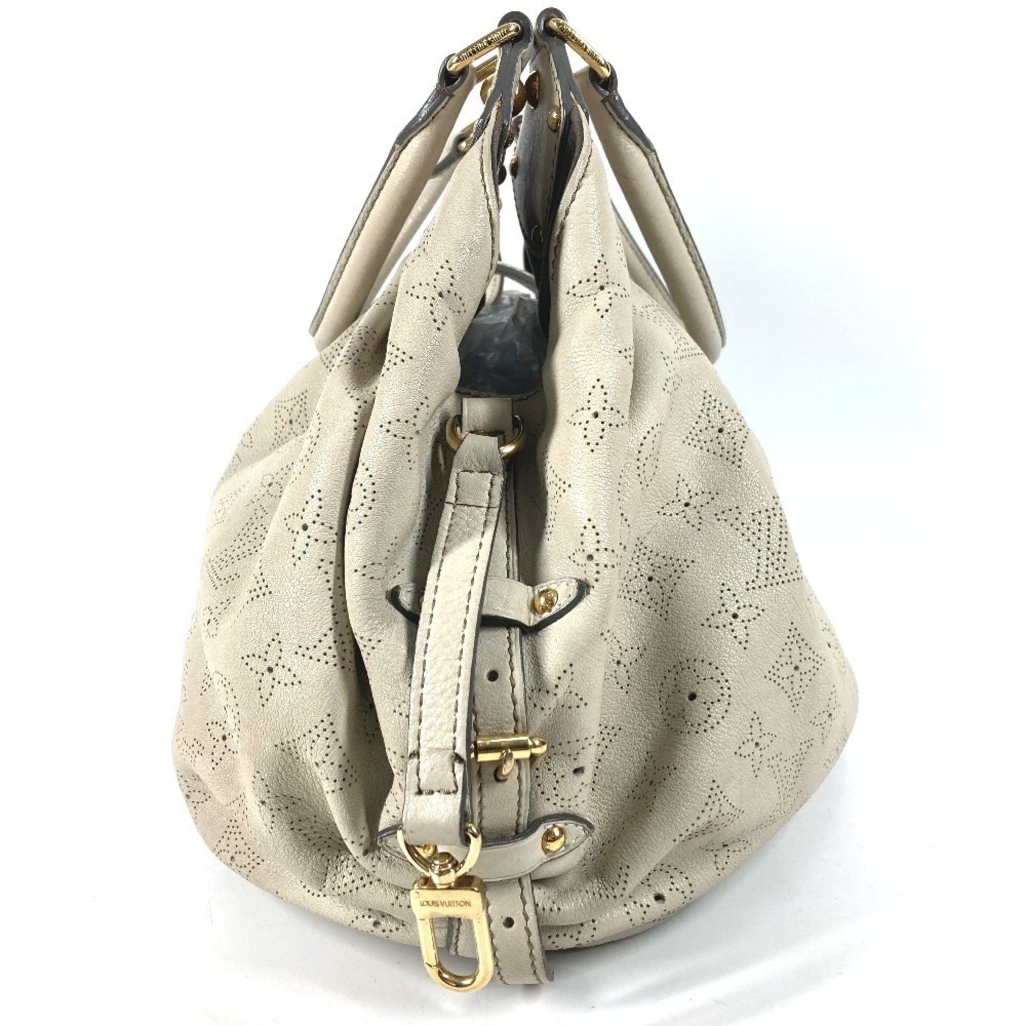 Louis Vuitton Mahina White Mahina Leather Handbag Shoulder Bag (Pre-Owned)