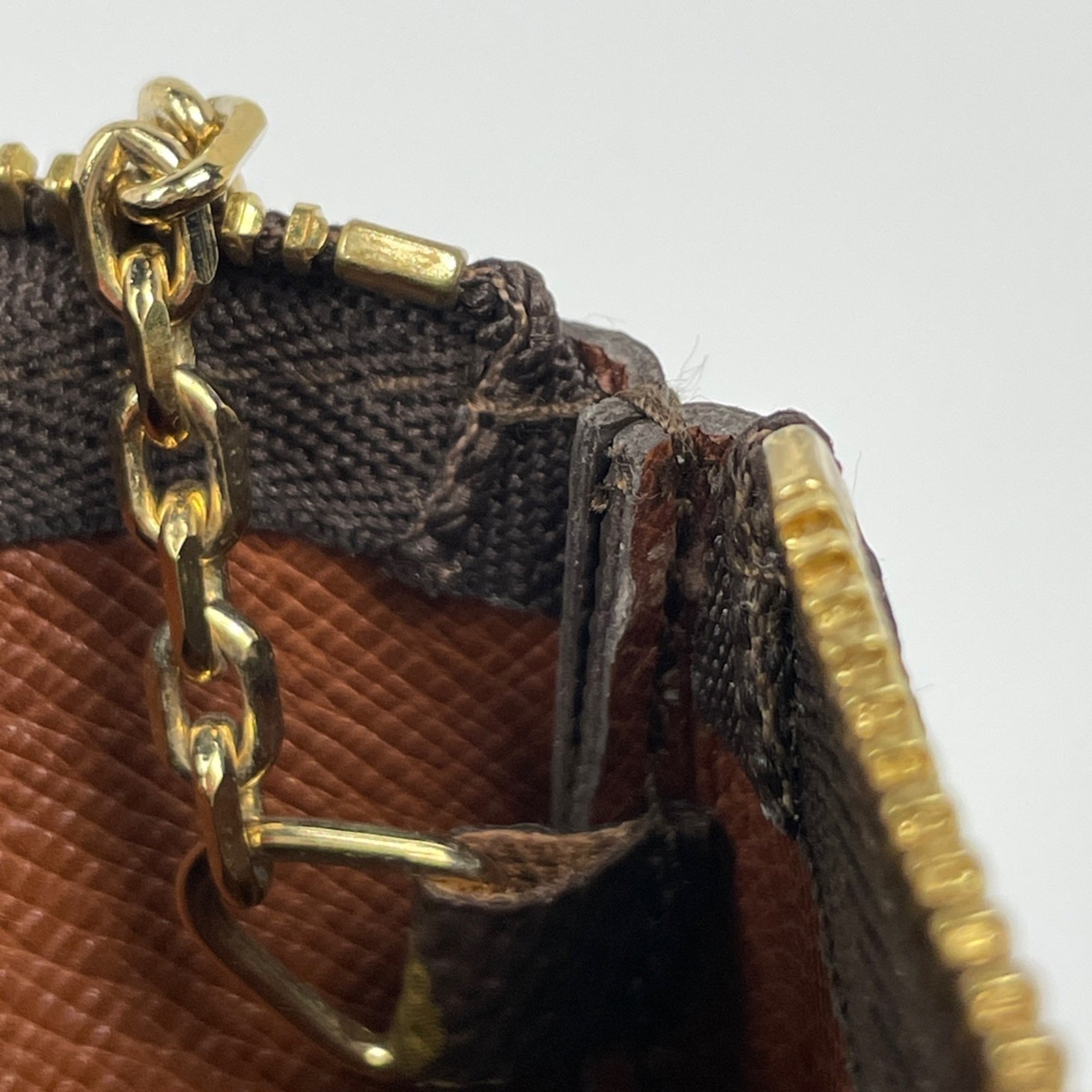 Louis Vuitton Brown Monogram Coin Purse/Coin Case (Pre-Owned)