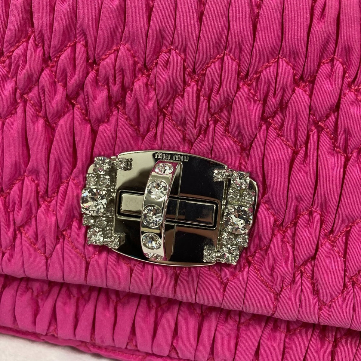 Miu Miu Matelasse Pink Shoulder Bag (Pre-Owned)