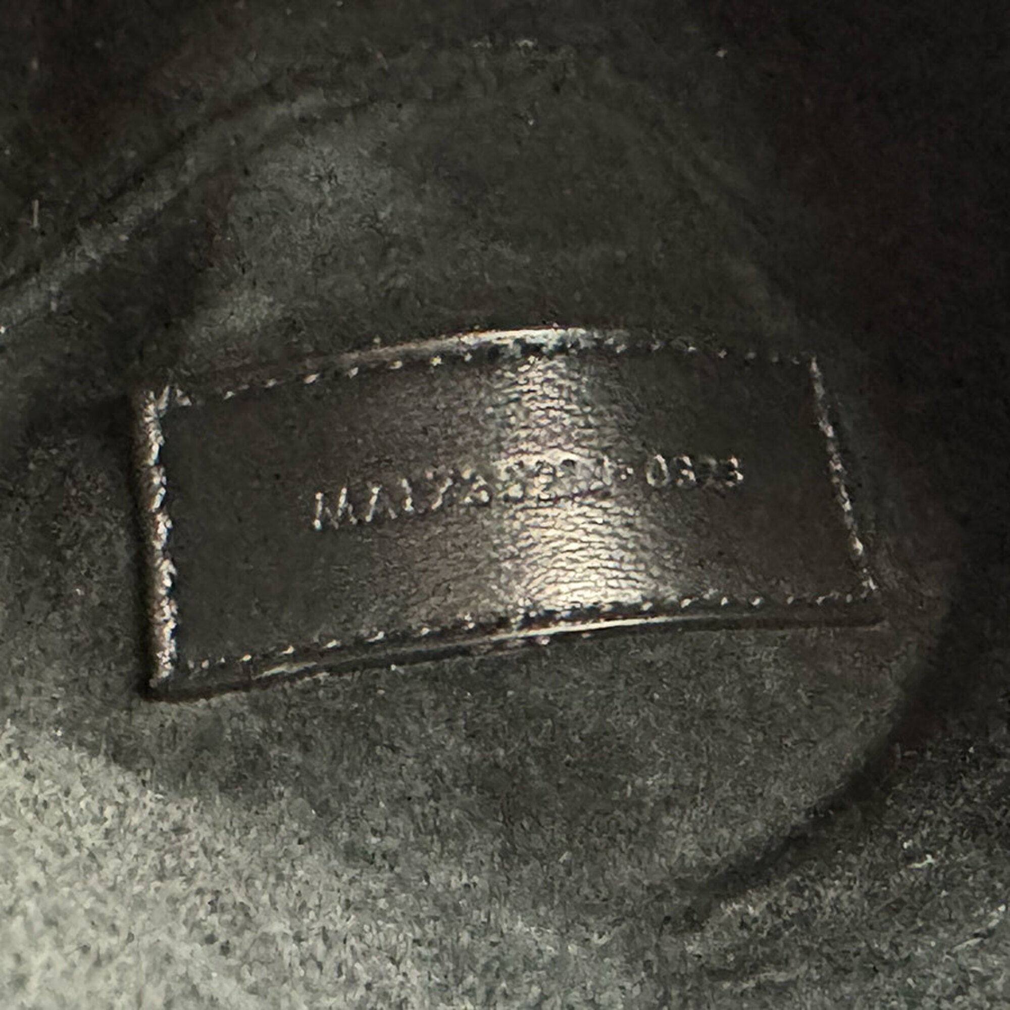 Saint Laurent Black Leather Shoulder Bag (Pre-Owned)