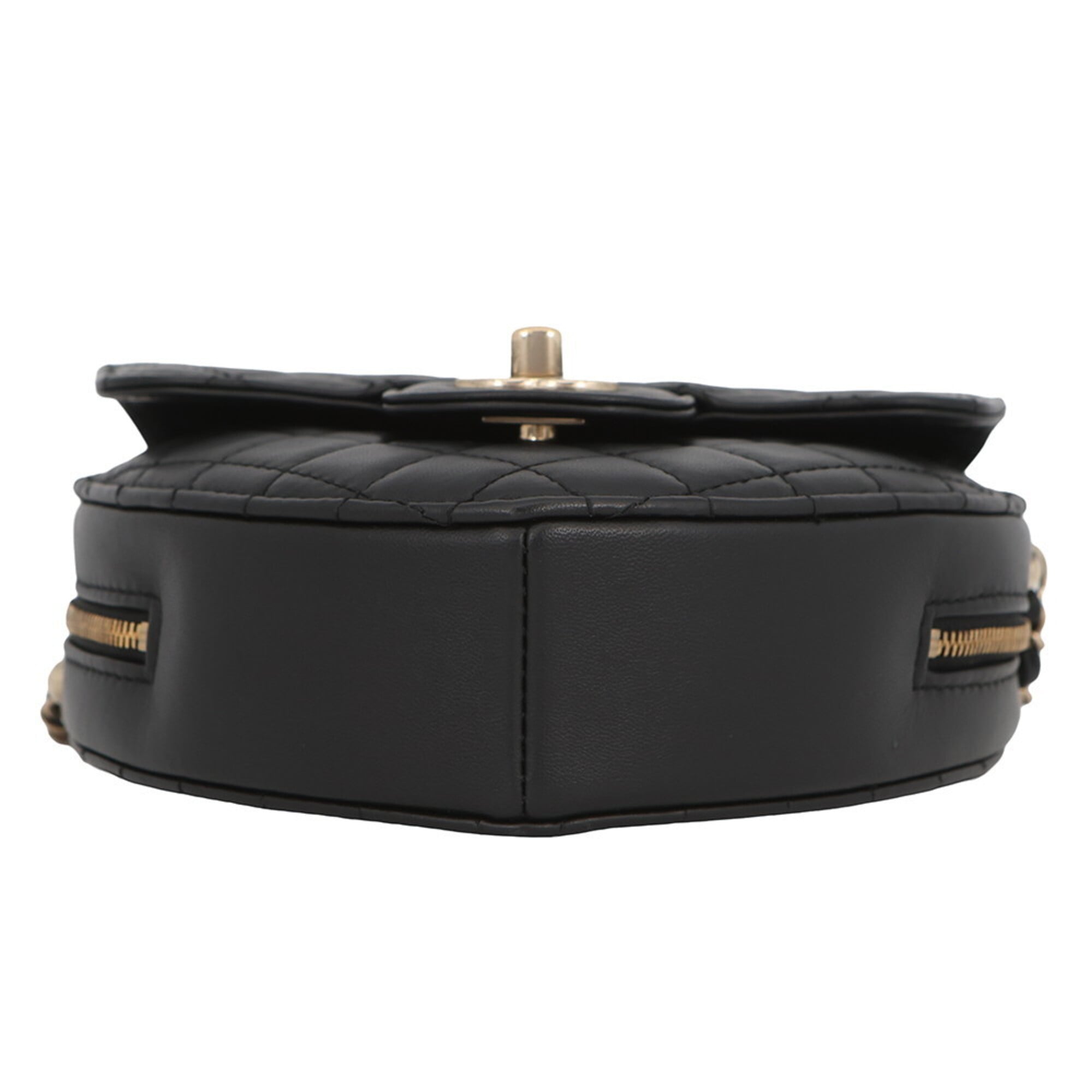 Chanel Black Leather Handbag Shoulder Bag (Pre-Owned)