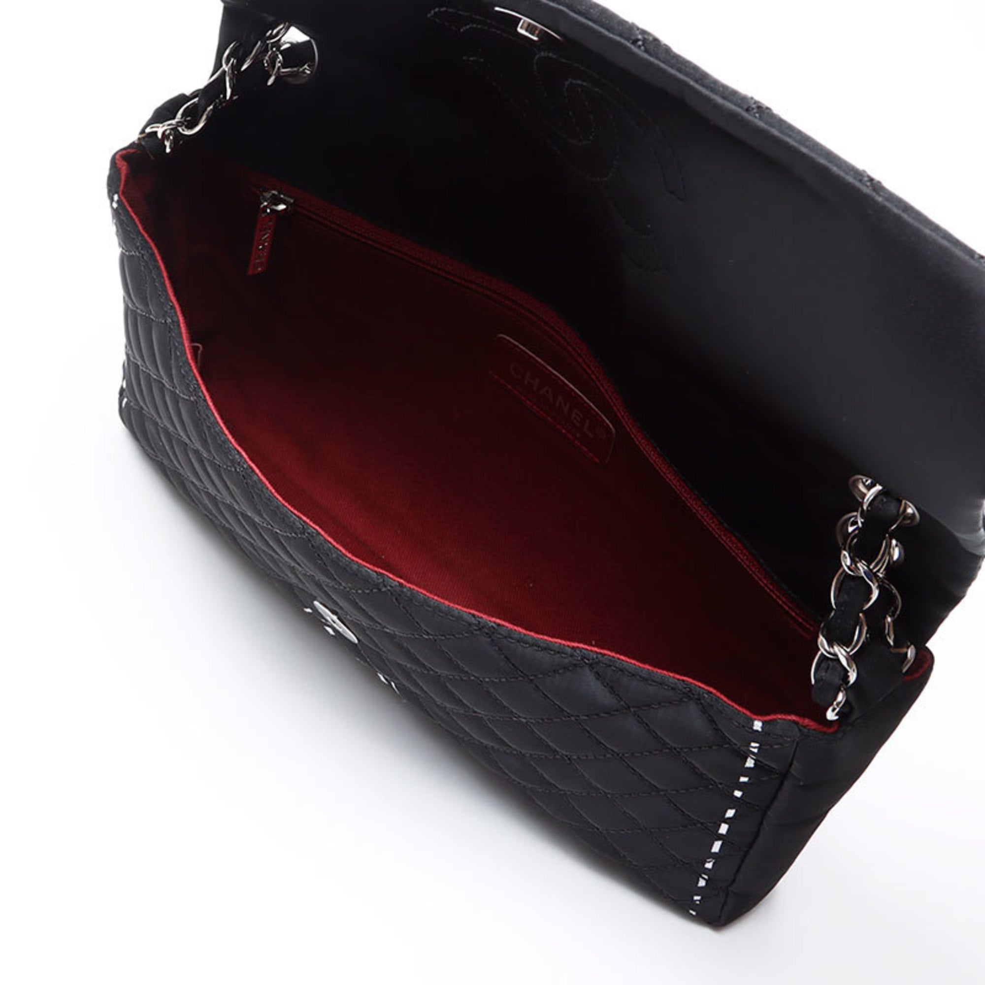 Chanel Matelasse Black Nylon Handbag (Pre-Owned)
