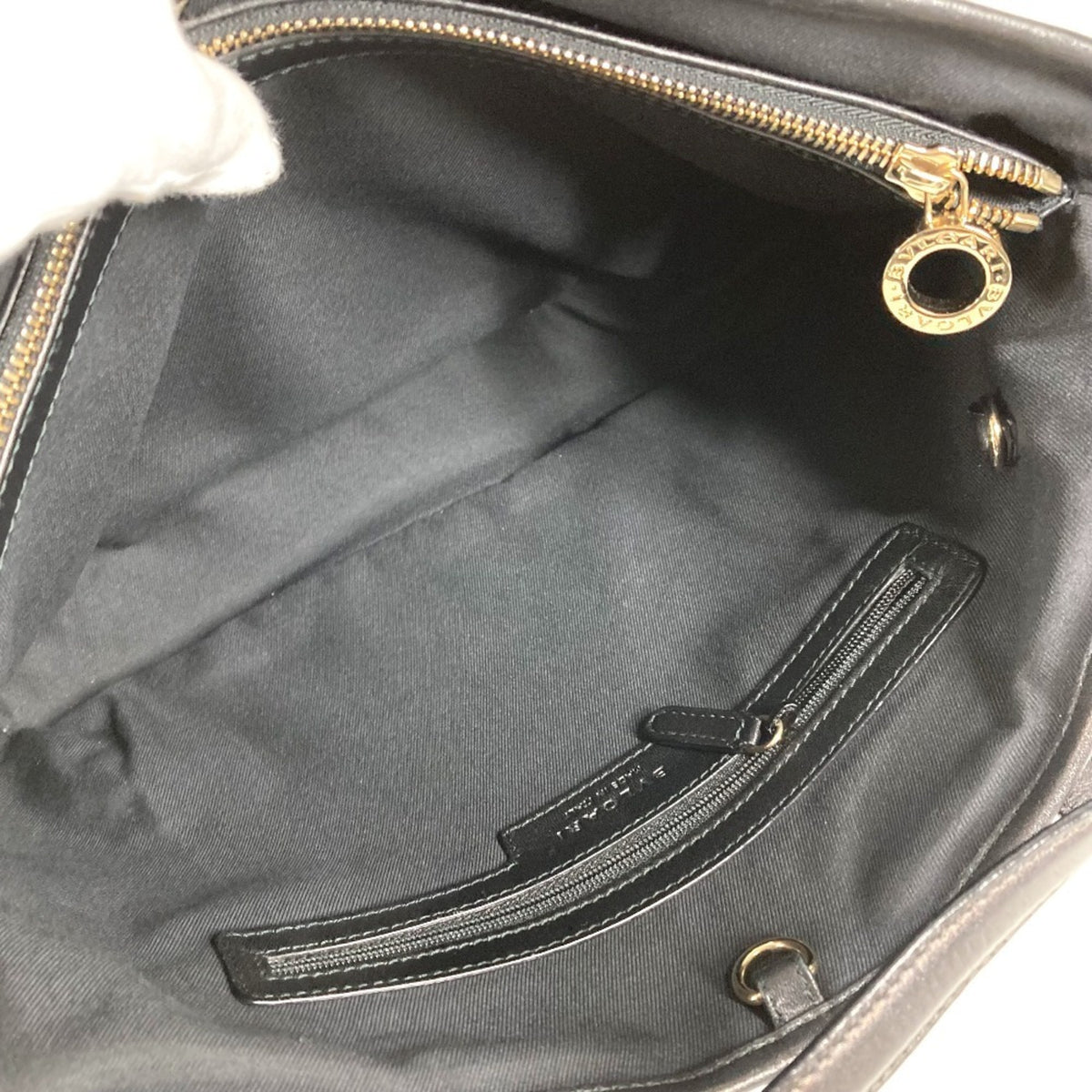 Bvlgari Black Leather Handbag Shoulder Bag (Pre-Owned)