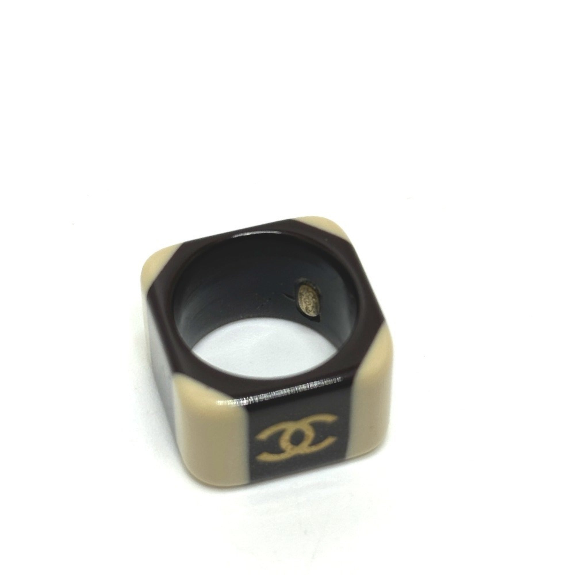 Chanel Black White Plastic Band Ring (Pre-Owned)