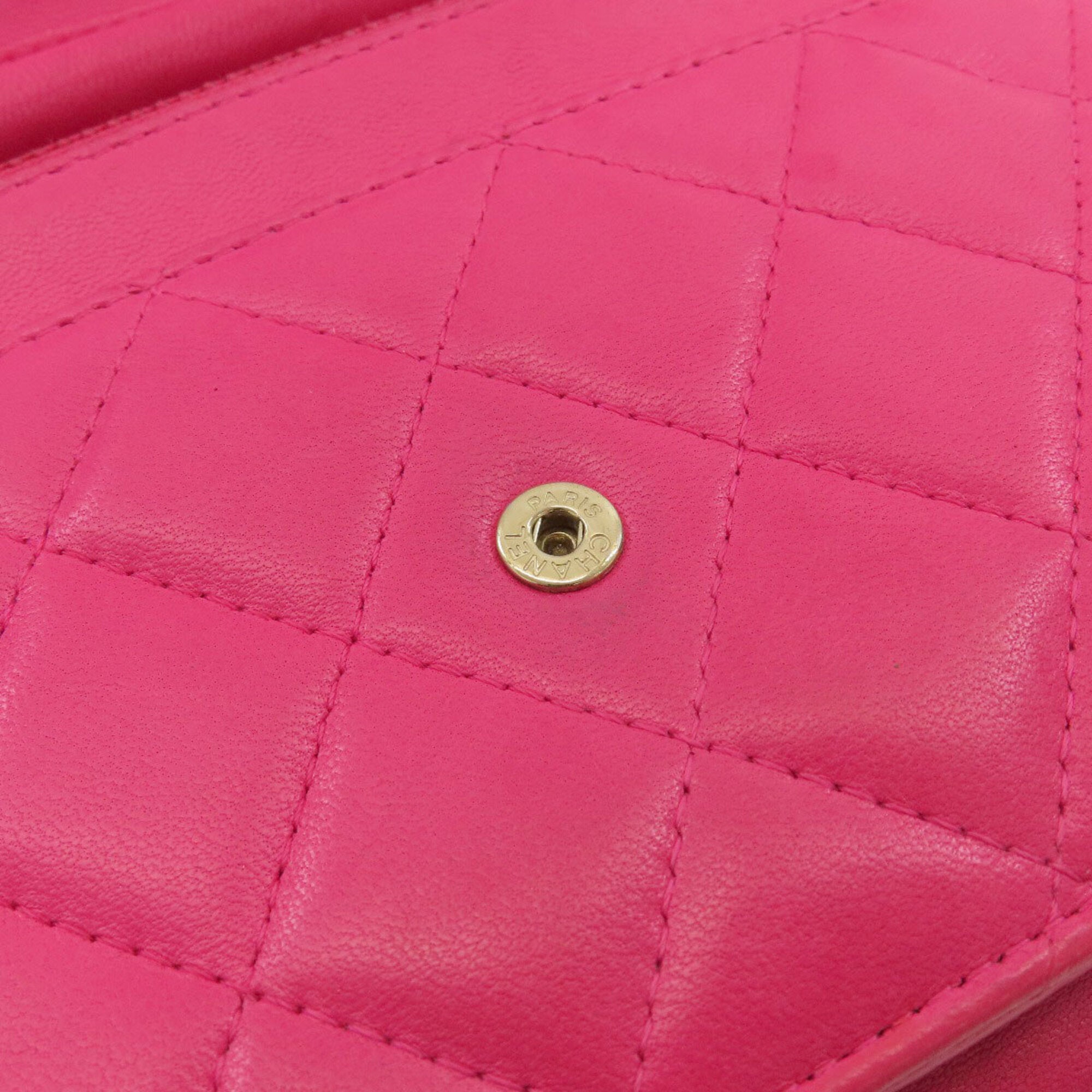 Chanel Pink Leather Shoulder Bag (Pre-Owned)