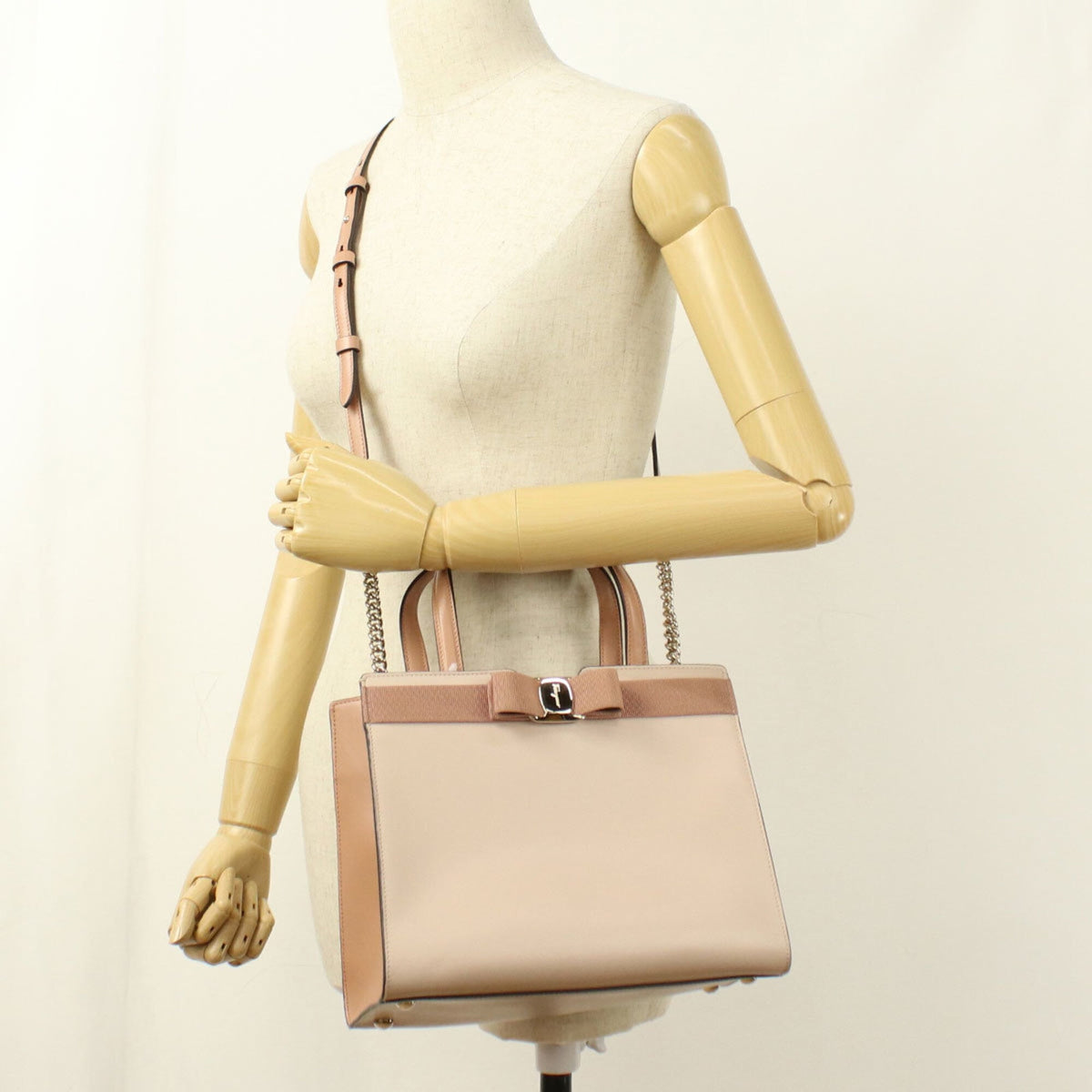 Salvatore Ferragamo Pink Leather Tote Bag (Pre-Owned)