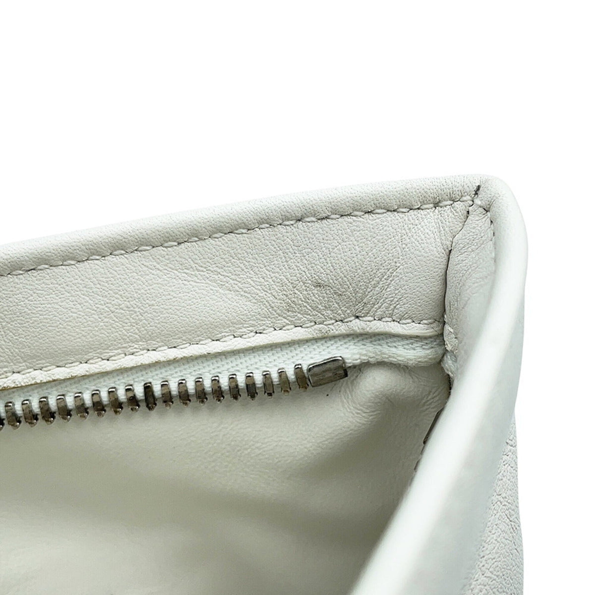 Bottega Veneta White Leather Handbag (Pre-Owned)