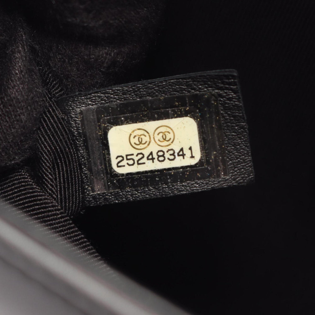 Chanel Black Leather Handbag Shoulder Bag (Pre-Owned)
