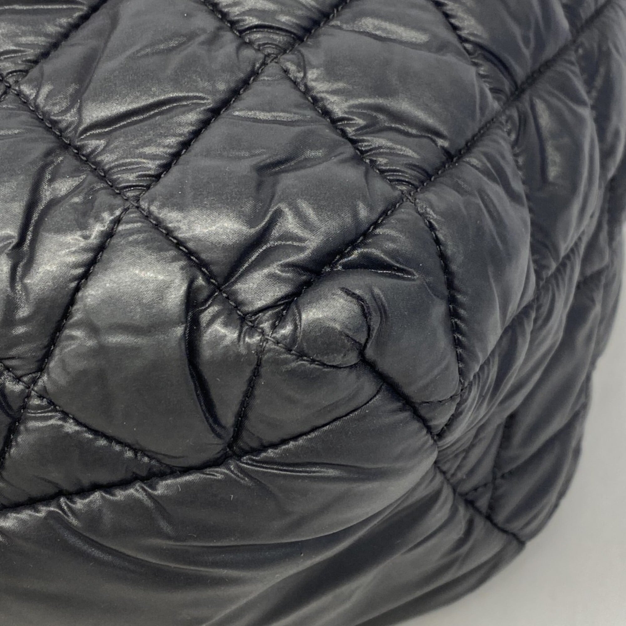 Chanel Black Nylon Tote Bag (Pre-Owned)