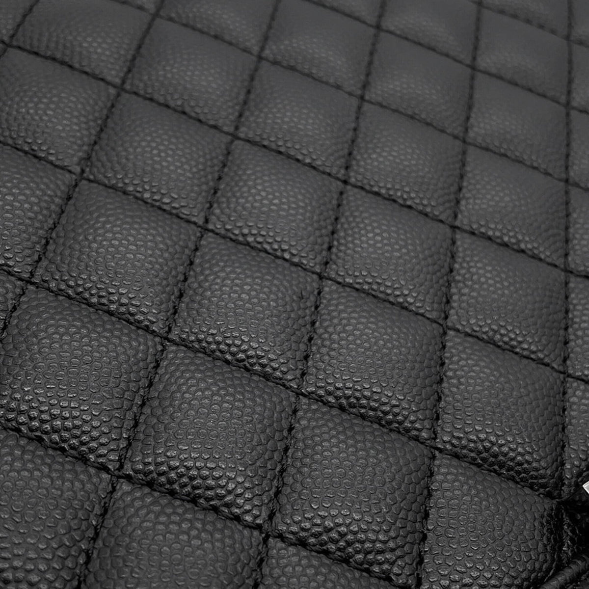 Chanel Black Grained Calfskin Shoulder Bag (Pre-Owned)