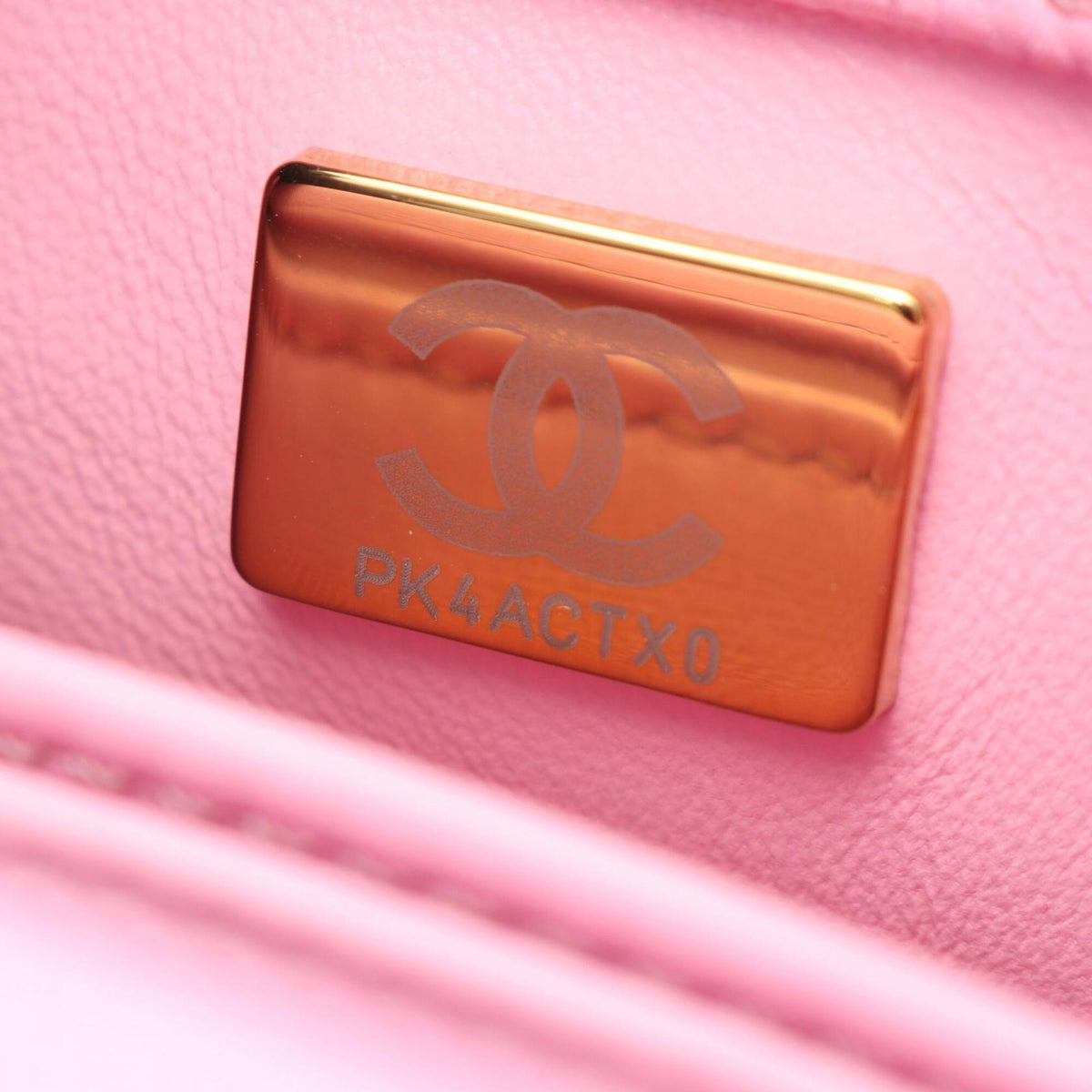 Chanel Pink Grained Calfskin Handbag (Pre-Owned)