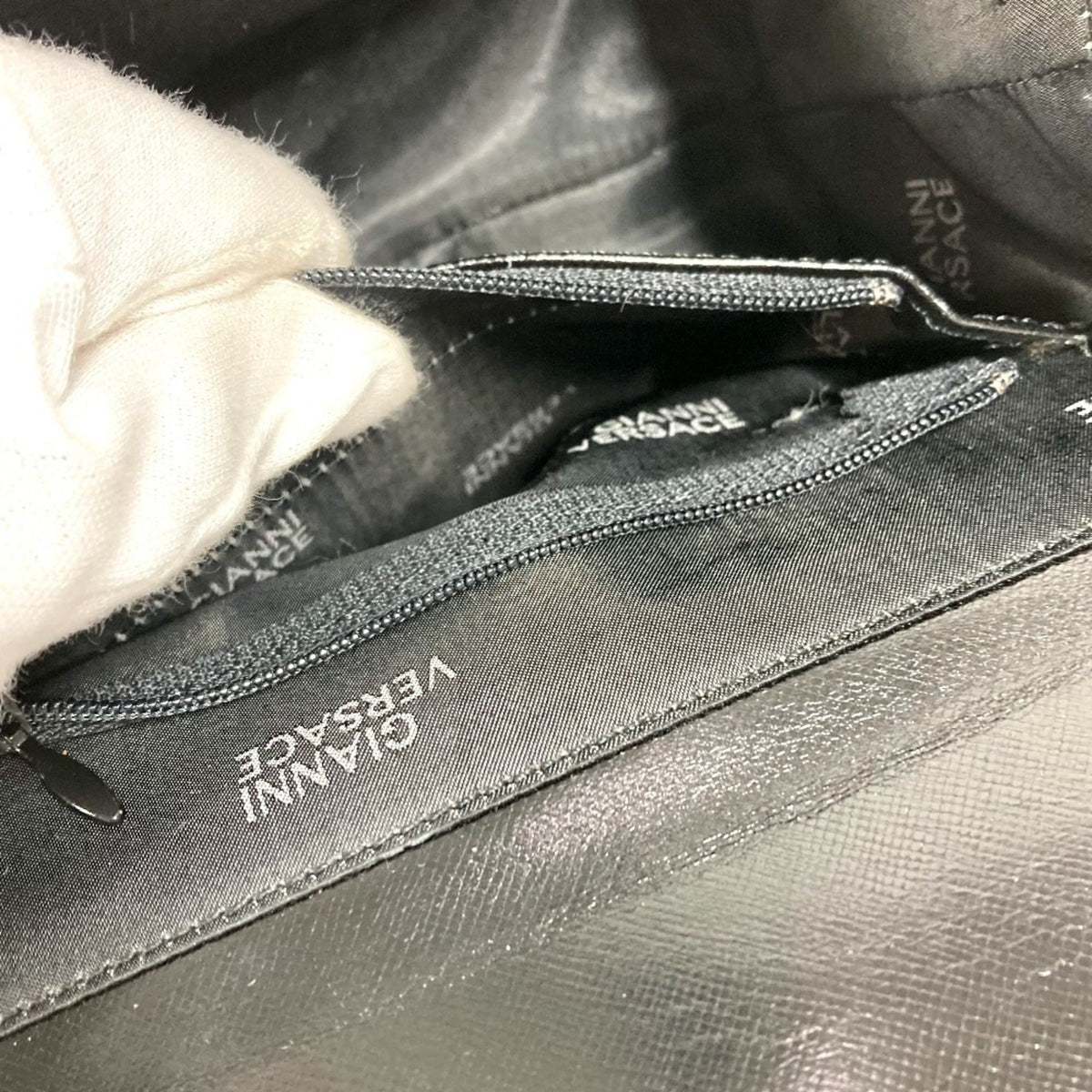 Versace Black Leather Handbag Vanity Bag (Pre-Owned)