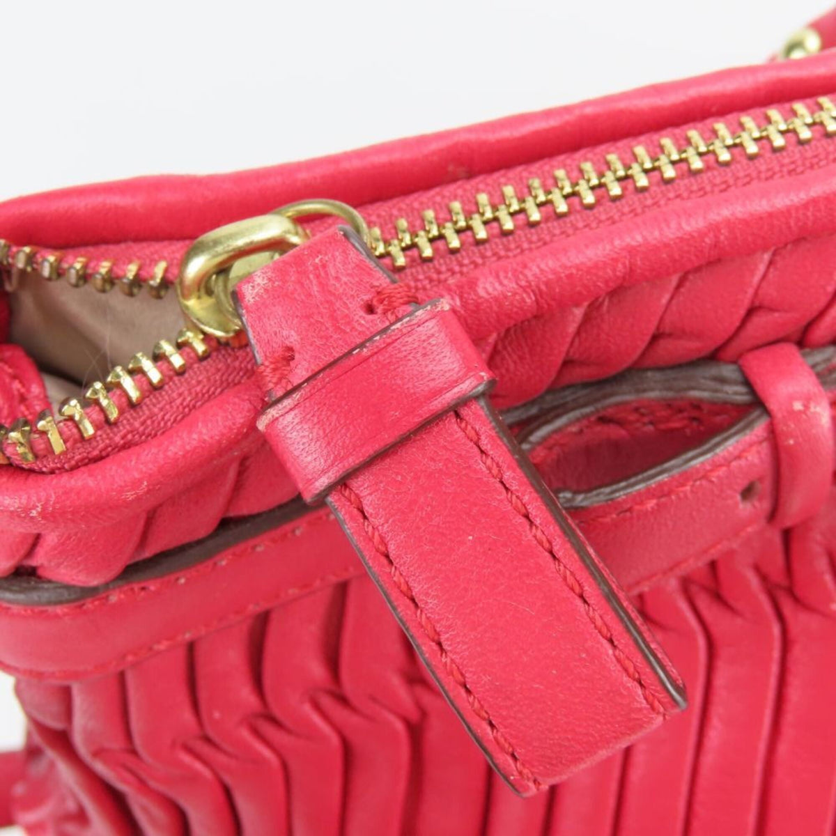 Coach Red Color Leather Handbag (Pre-Owned)
