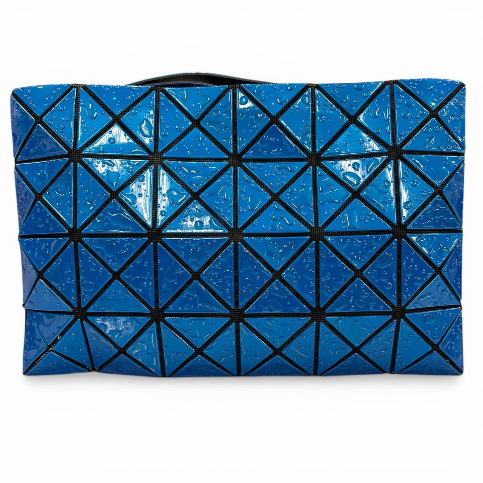 Issey Miyake Blue Polyester Nylon Elastane Brass Clutch Bag (Pre-Owned)