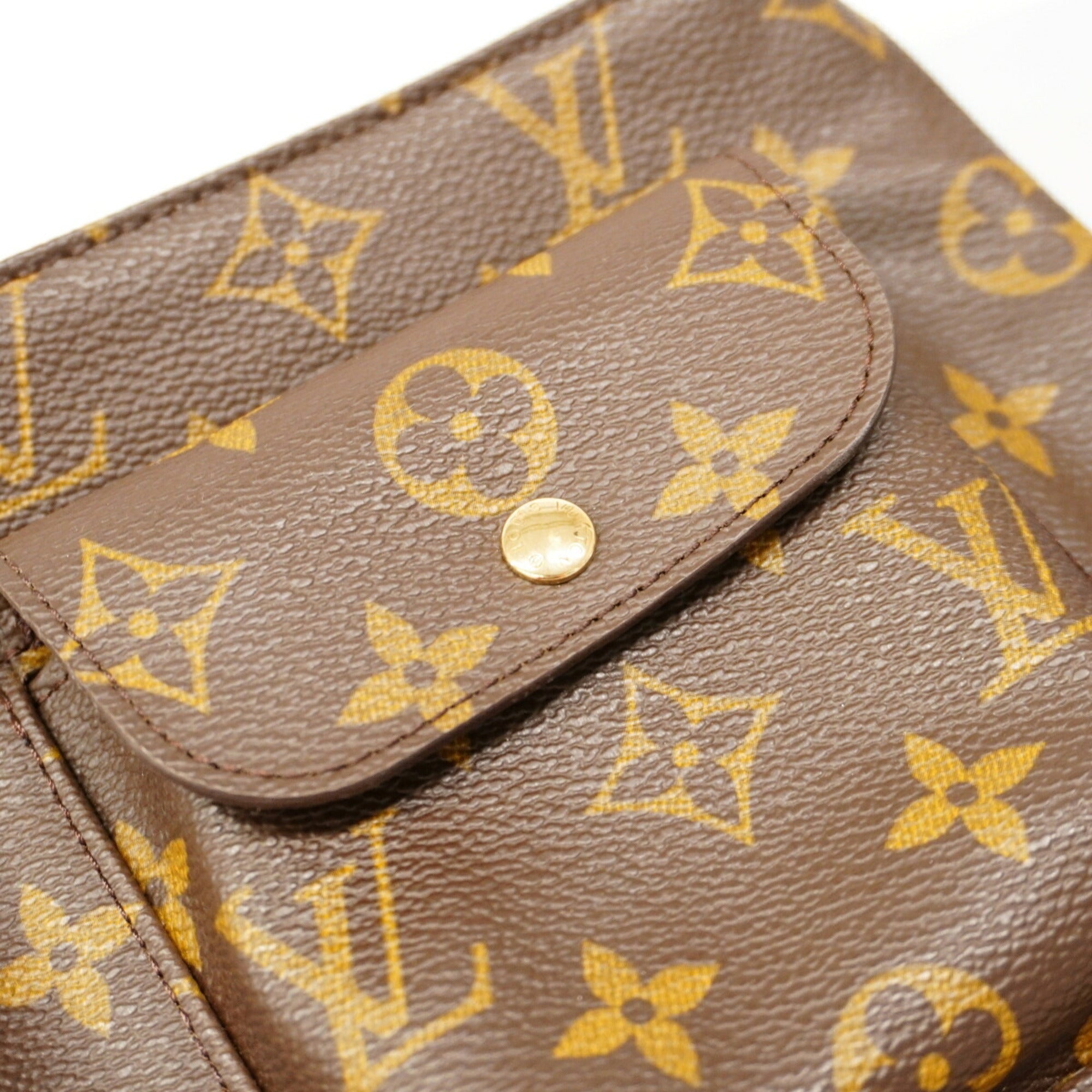 Louis Vuitton Brown Pouch (Pre-Owned)