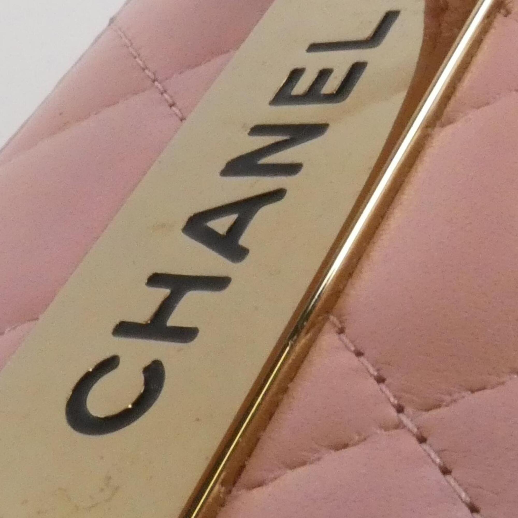 Chanel Pink Handbag (Pre-Owned)