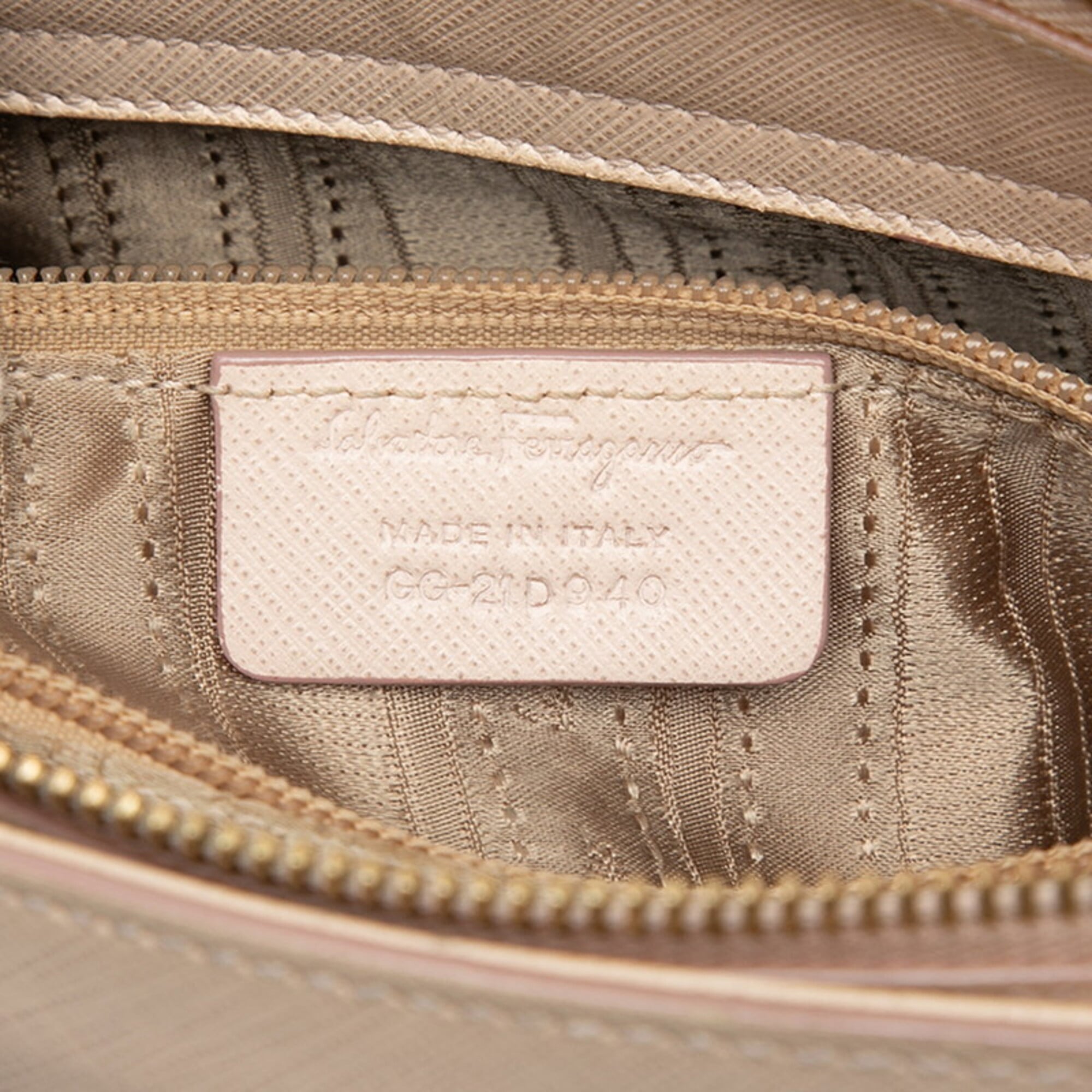 Salvatore Ferragamo Pink Leather Handbag Shoulder Bag (Pre-Owned)