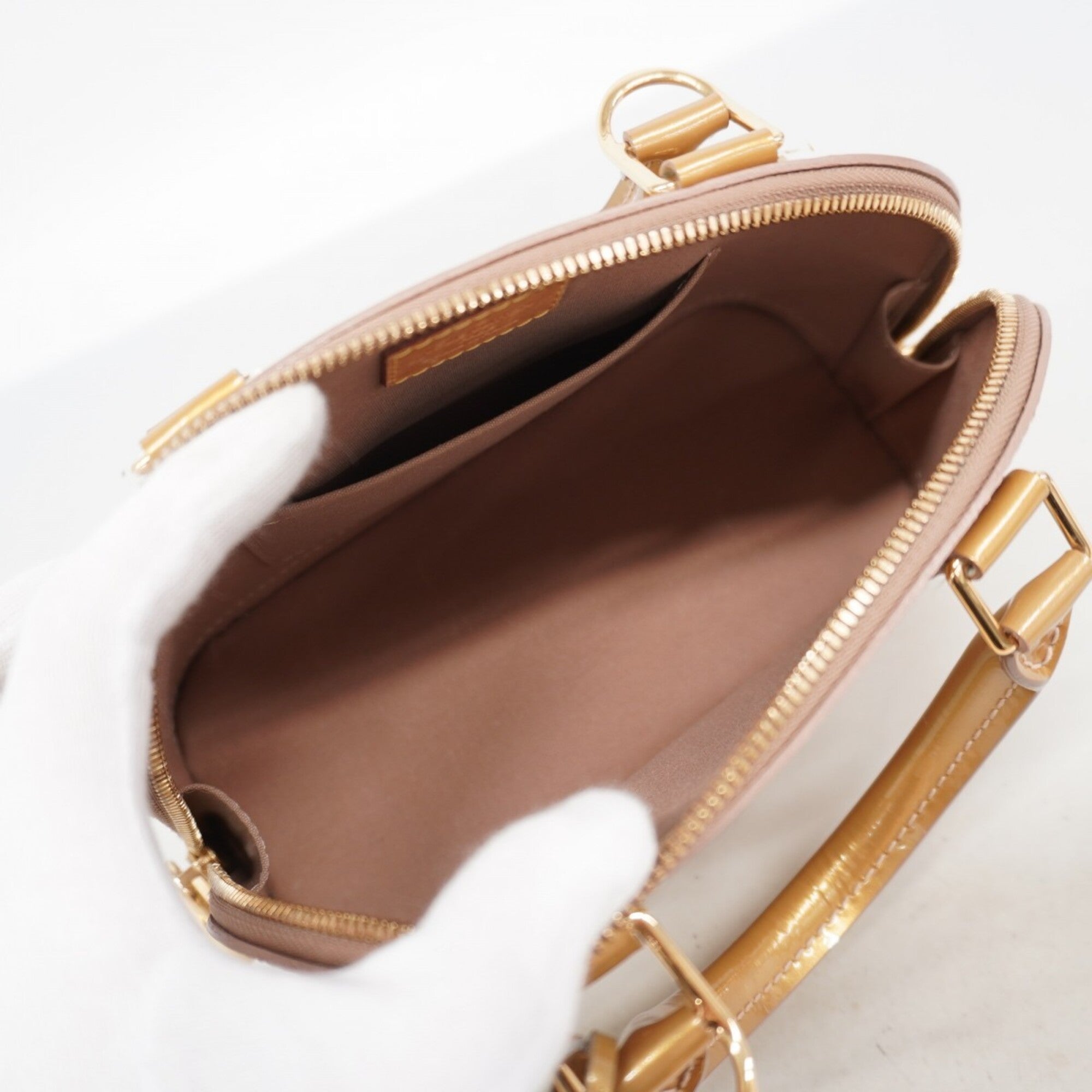 Louis Vuitton Beige Poodle Handbag (Pre-Owned)