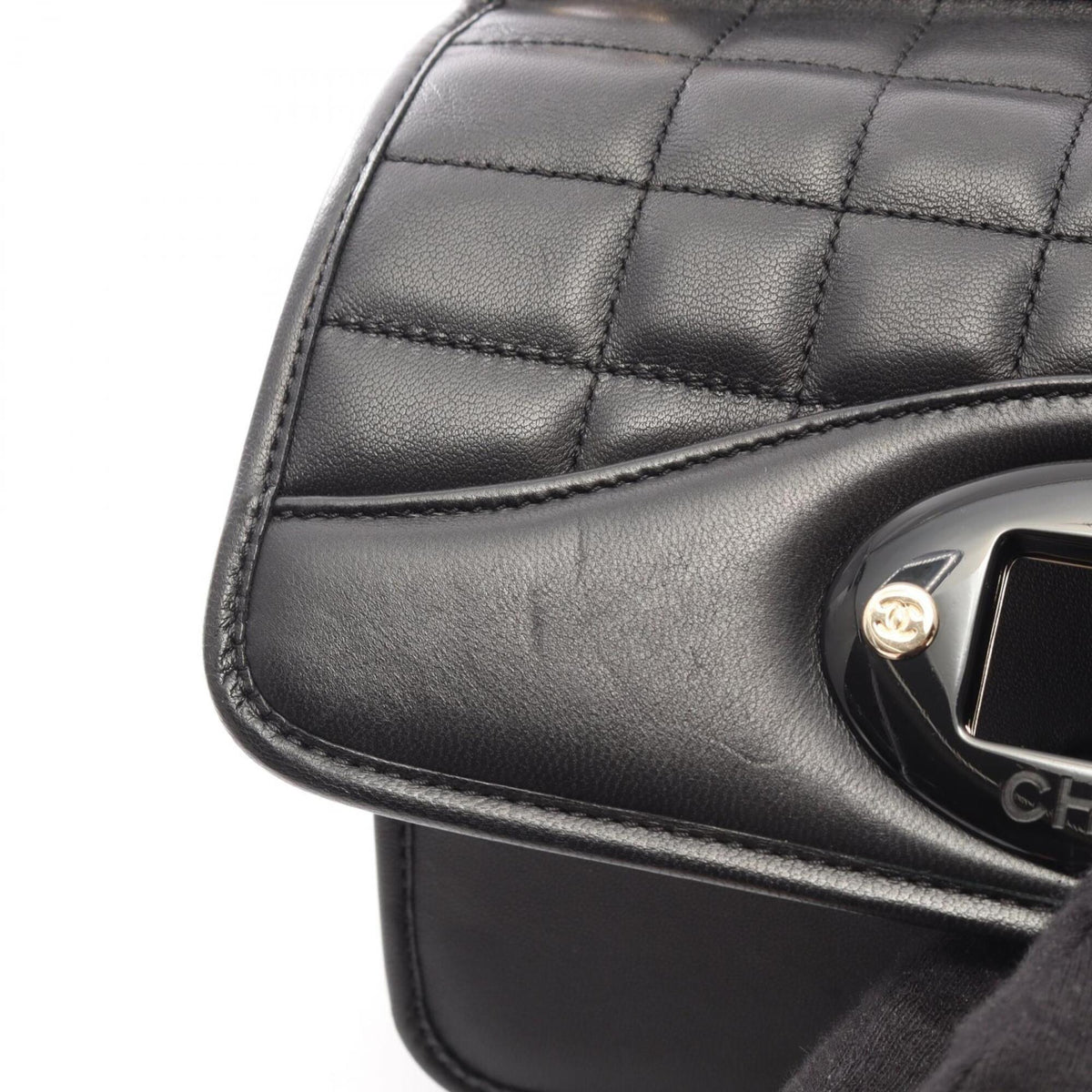 Chanel Black Leather Handbag Shoulder Bag (Pre-Owned)