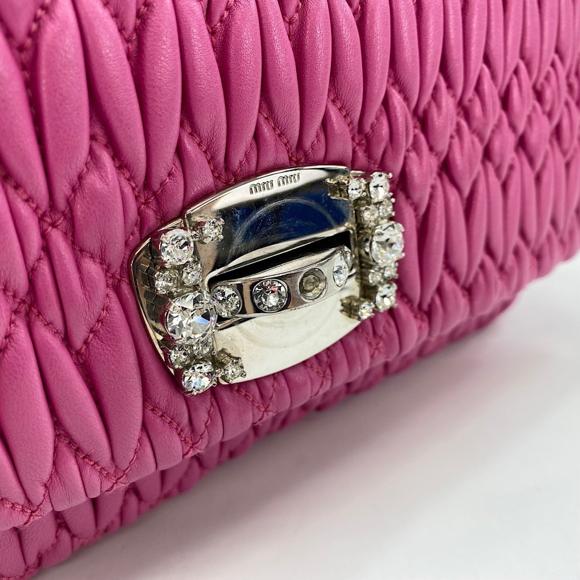 Miu Miu Pink Shoulder Bag (Pre-Owned)