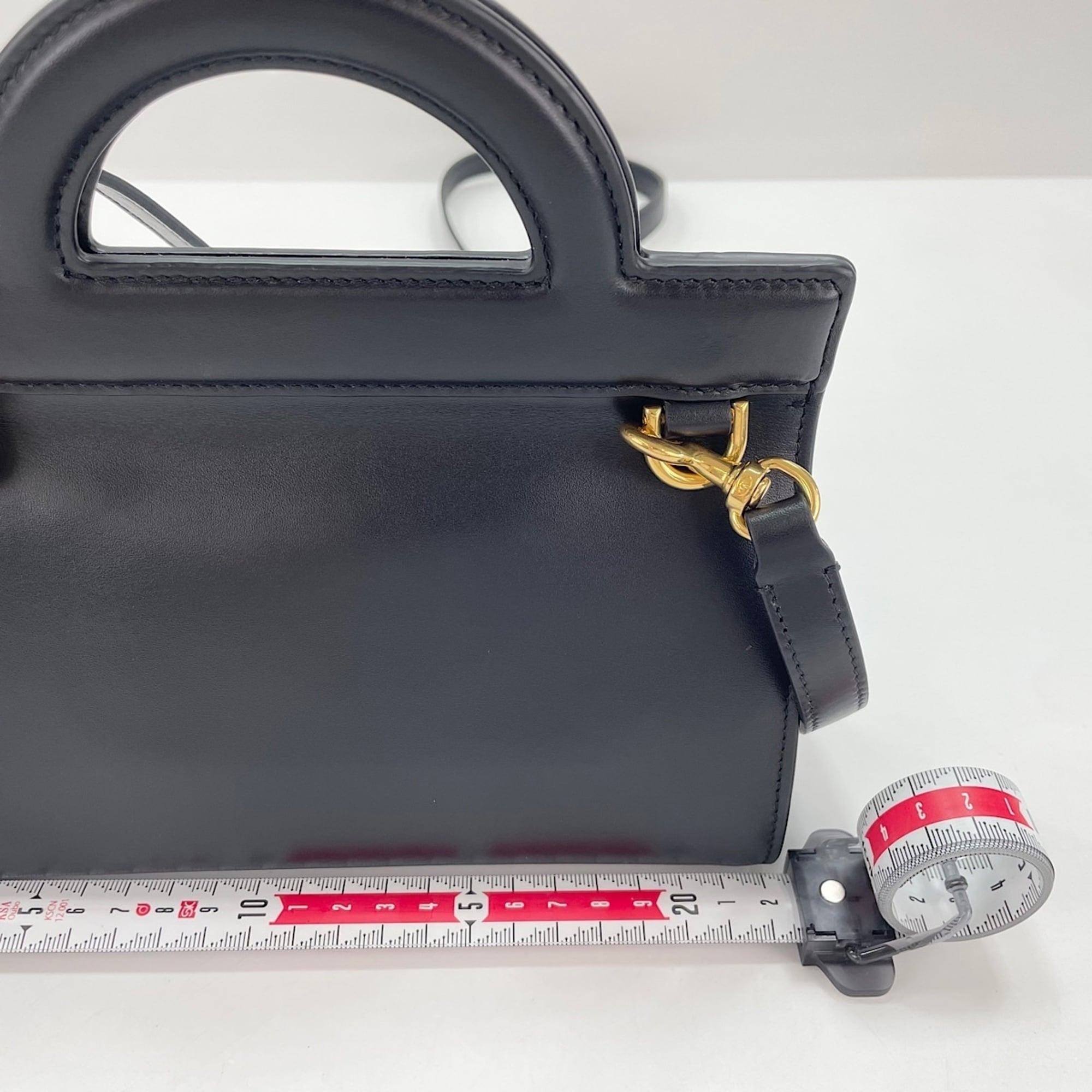 Valentino Black Handbag Shoulder Bag (Pre-Owned)