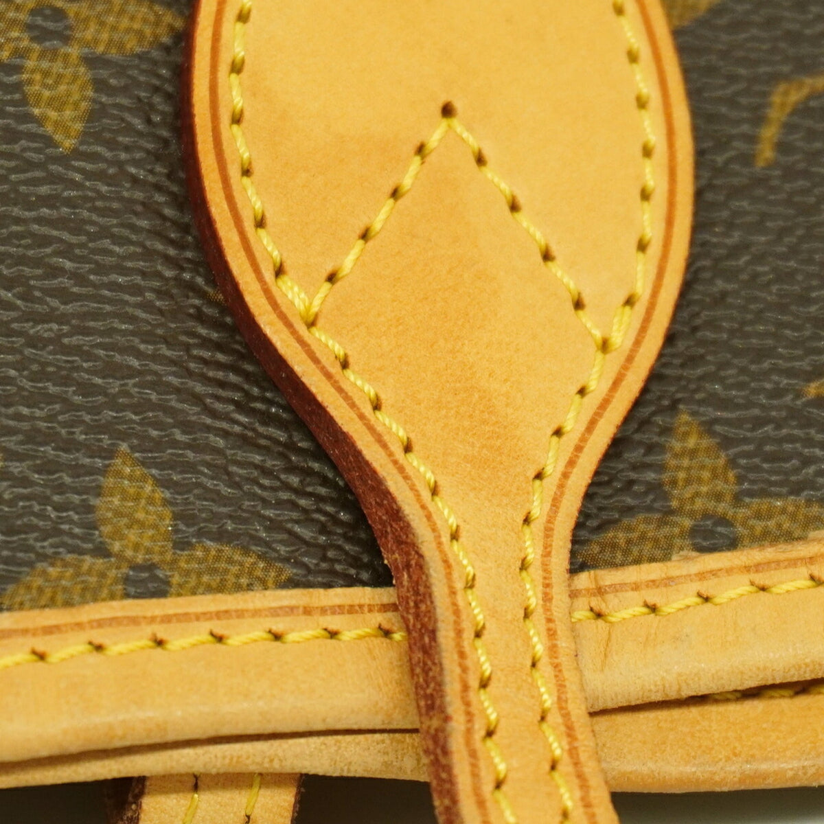 Louis Vuitton Brown Tote Bag (Pre-Owned)