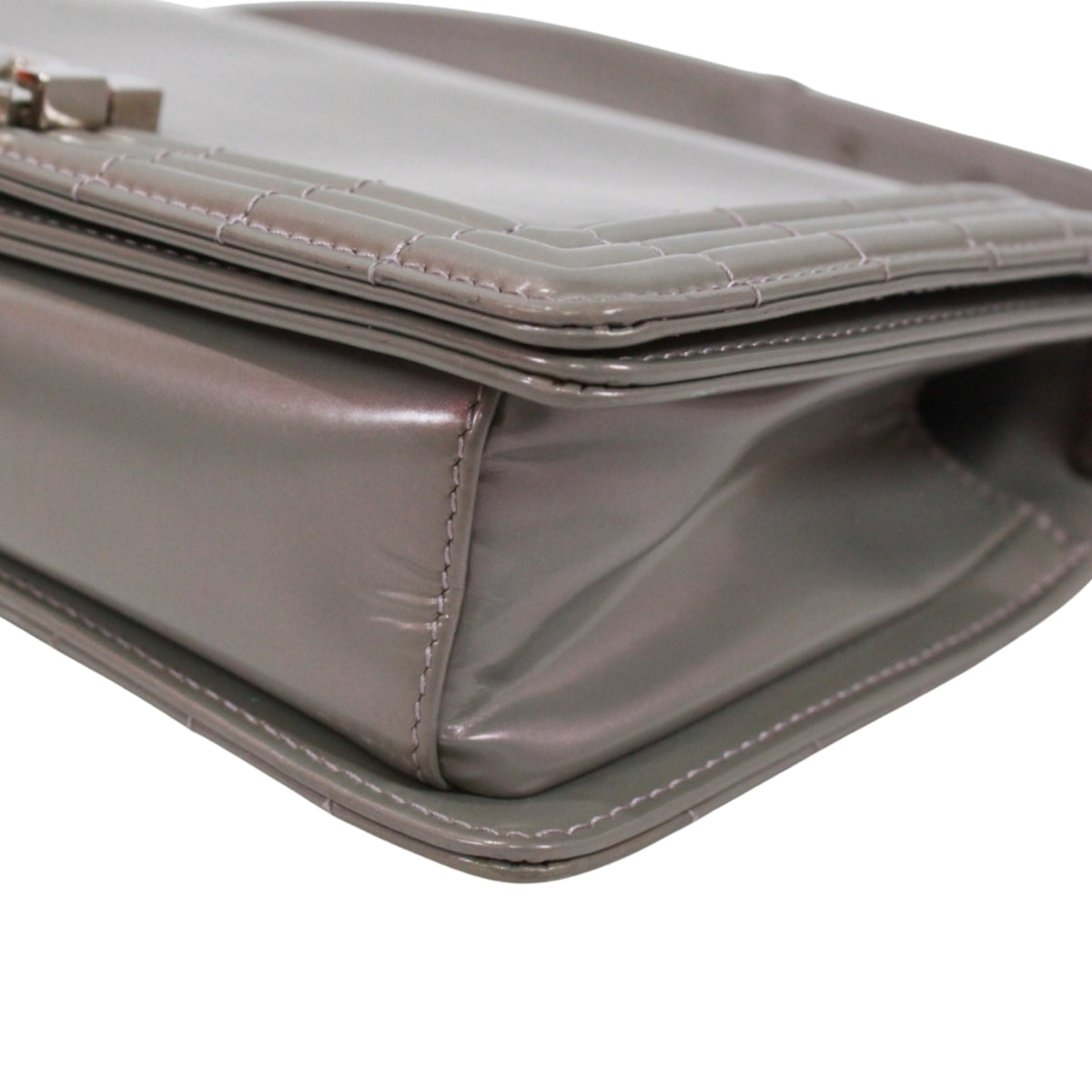 Chanel Metallic Gray Patent Leather Shoulder Bag (Pre-Owned)