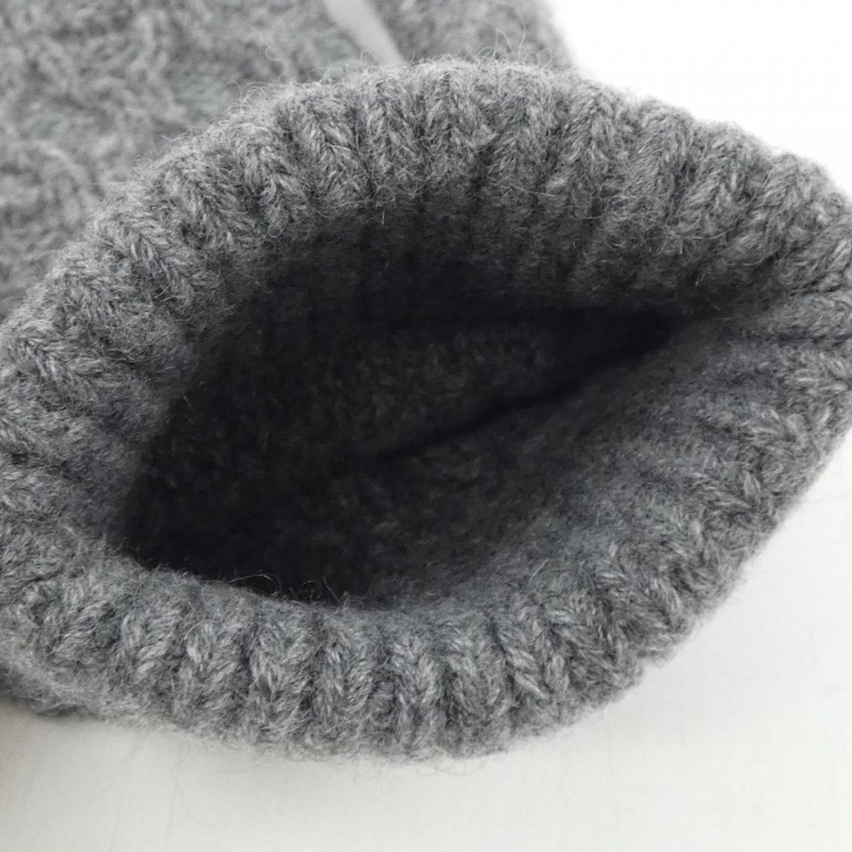 Hermes Gray Cashmere Warm Gloves (Pre-Owned)