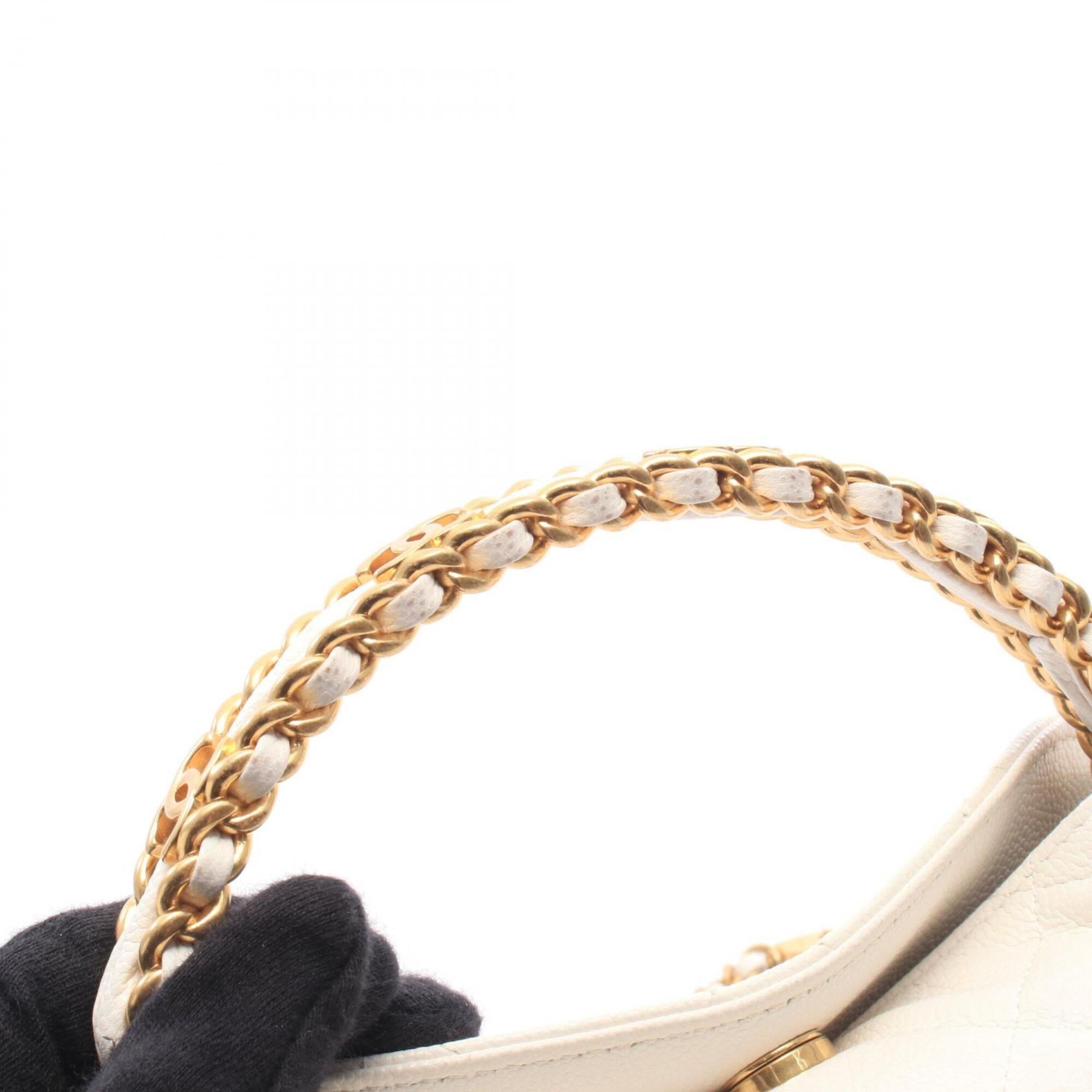 Chanel White Grained Calfskin Handbag (Pre-Owned)